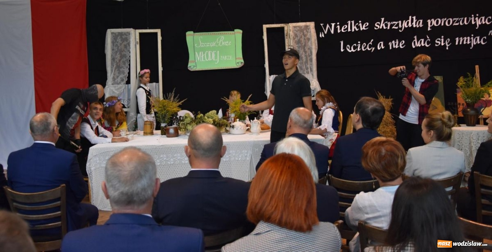 Zdjęcie w galerii na portalu naszwodzislaw.com: Wyjątkowa inauguracja w wyjątkowej scenerii [FOTO] wiadomości z regionu
