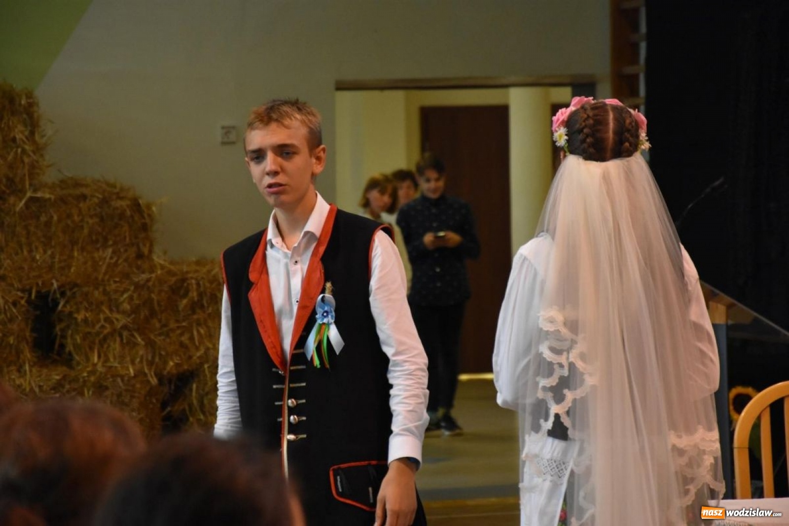 Zdjęcie w galerii na portalu naszwodzislaw.com: Wyjątkowa inauguracja w wyjątkowej scenerii [FOTO] wiadomości z regionu