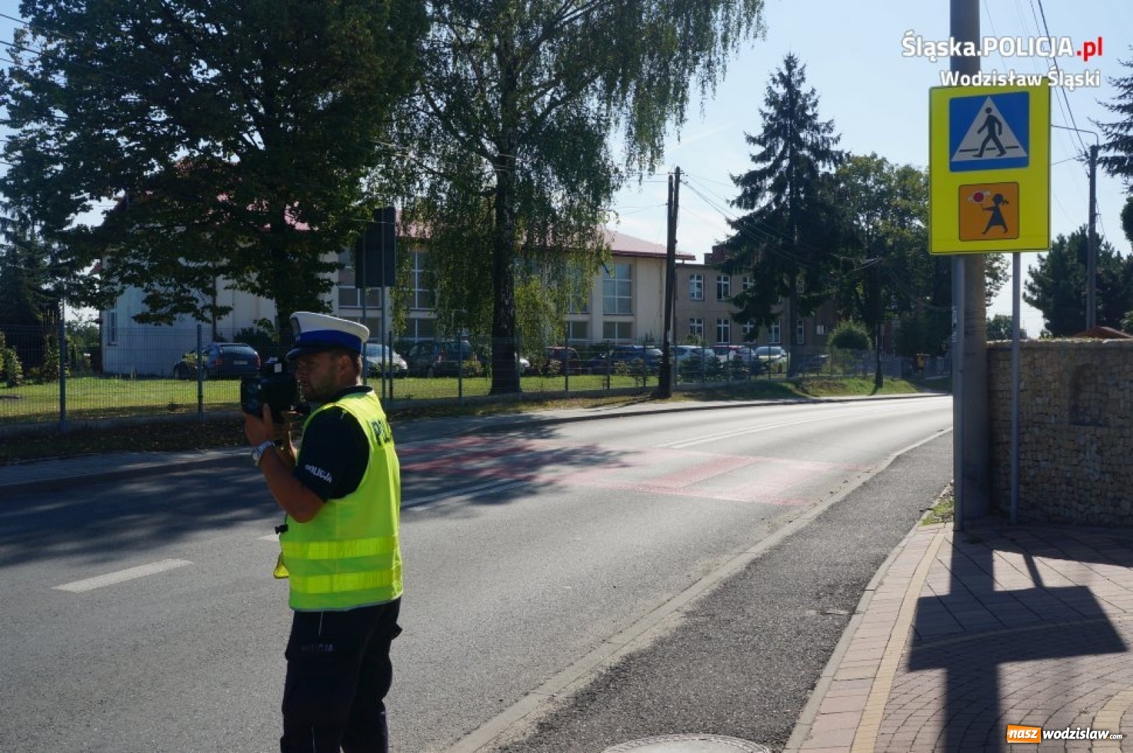 Zdjęcie w galerii na portalu naszwodzislaw.com: Bezpieczna droga do szkoły z wodzisławską drogówką wiadomości z regionu