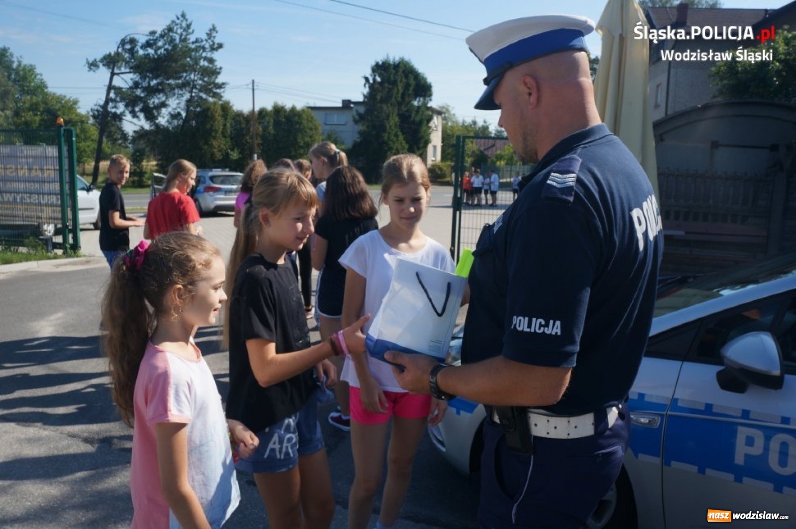 Zdjęcie w galerii na portalu naszwodzislaw.com: Bezpieczna droga do szkoły z wodzisławską drogówką wiadomości z regionu