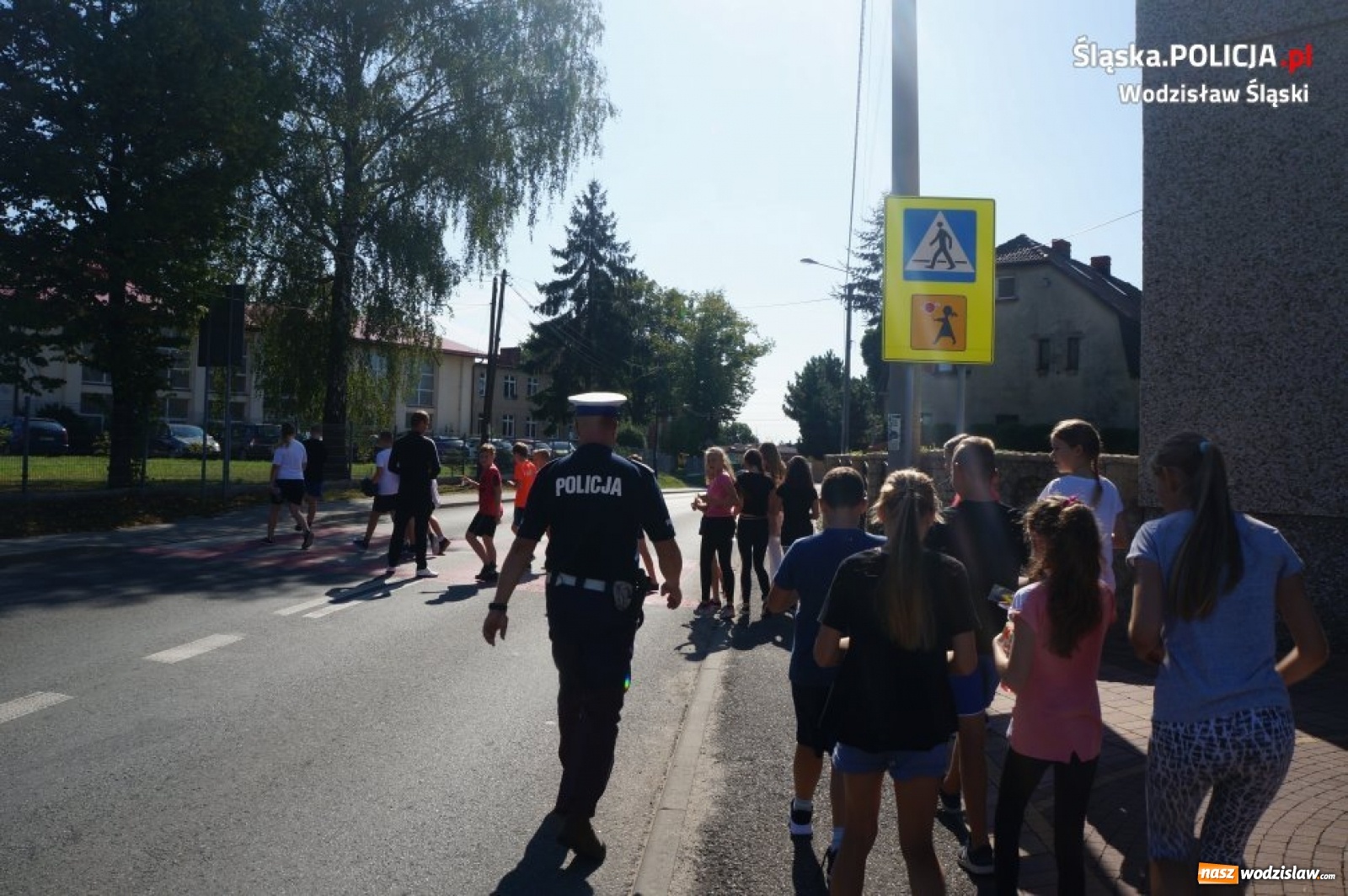 Zdjęcie w galerii na portalu naszwodzislaw.com: Bezpieczna droga do szkoły z wodzisławską drogówką wiadomości z regionu