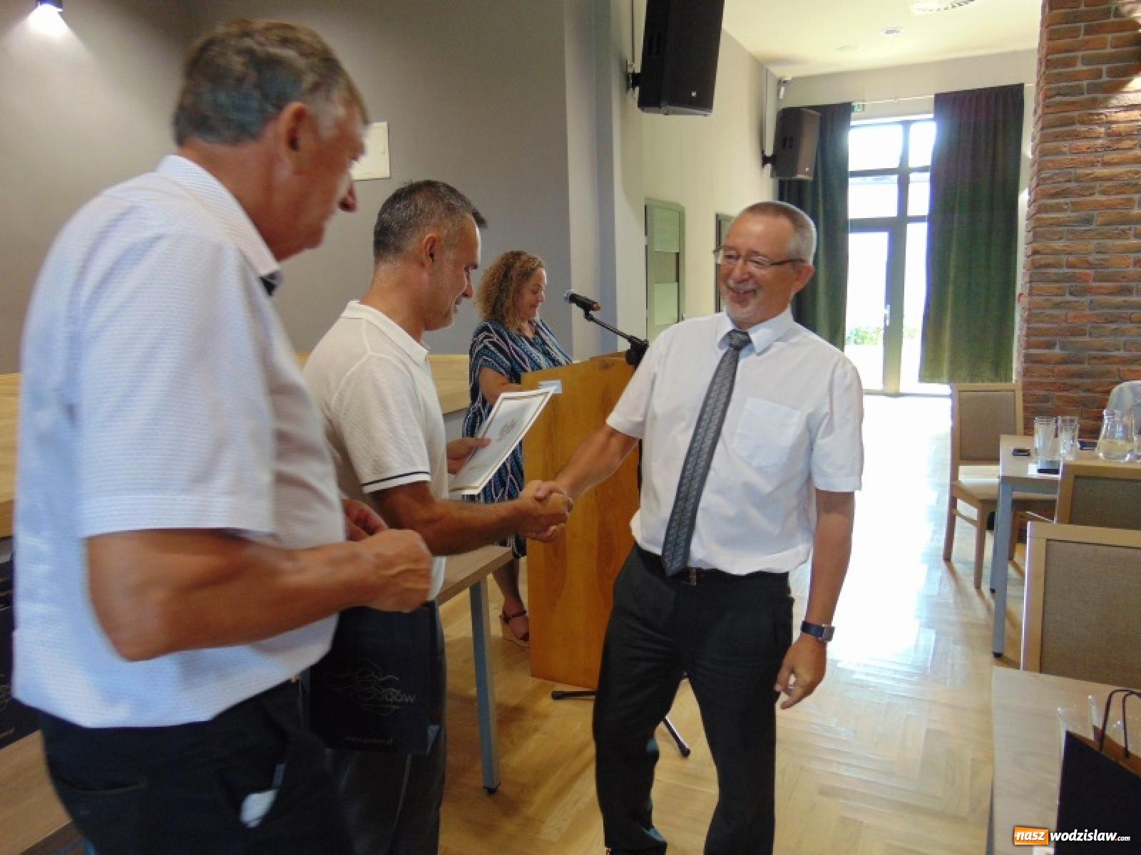 Zdjęcie w galerii na portalu naszwodzislaw.com: Nagrody i wyróżnienia dla zdolnych uczniów z gminy Godów [FOTO] wiadomości z regionu