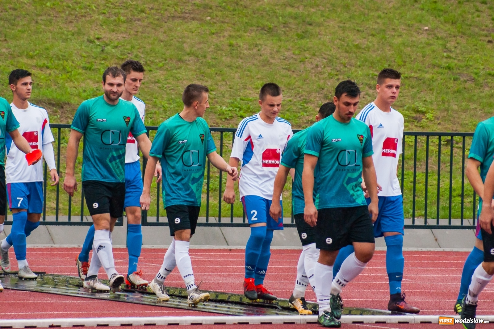 Zdjęcie w galerii na portalu naszwodzislaw.com: Klasa okręgowa. Gol w końcówce pozbawił punktu Czarnych z Gorzyc [FOTO i WIDEO] wiadomości z regionu