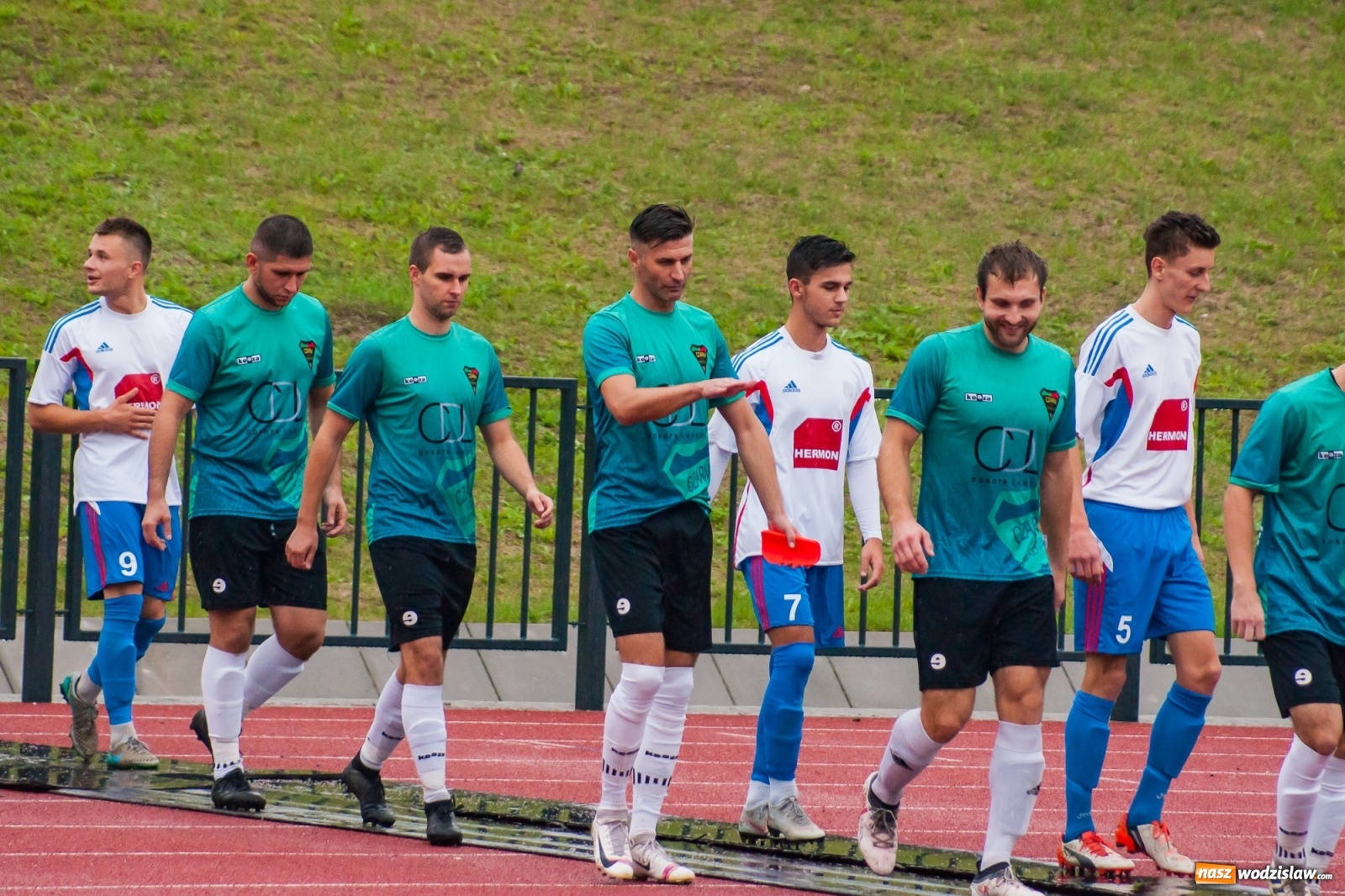 Zdjęcie w galerii na portalu naszwodzislaw.com: Klasa okręgowa. Gol w końcówce pozbawił punktu Czarnych z Gorzyc [FOTO i WIDEO] wiadomości z regionu