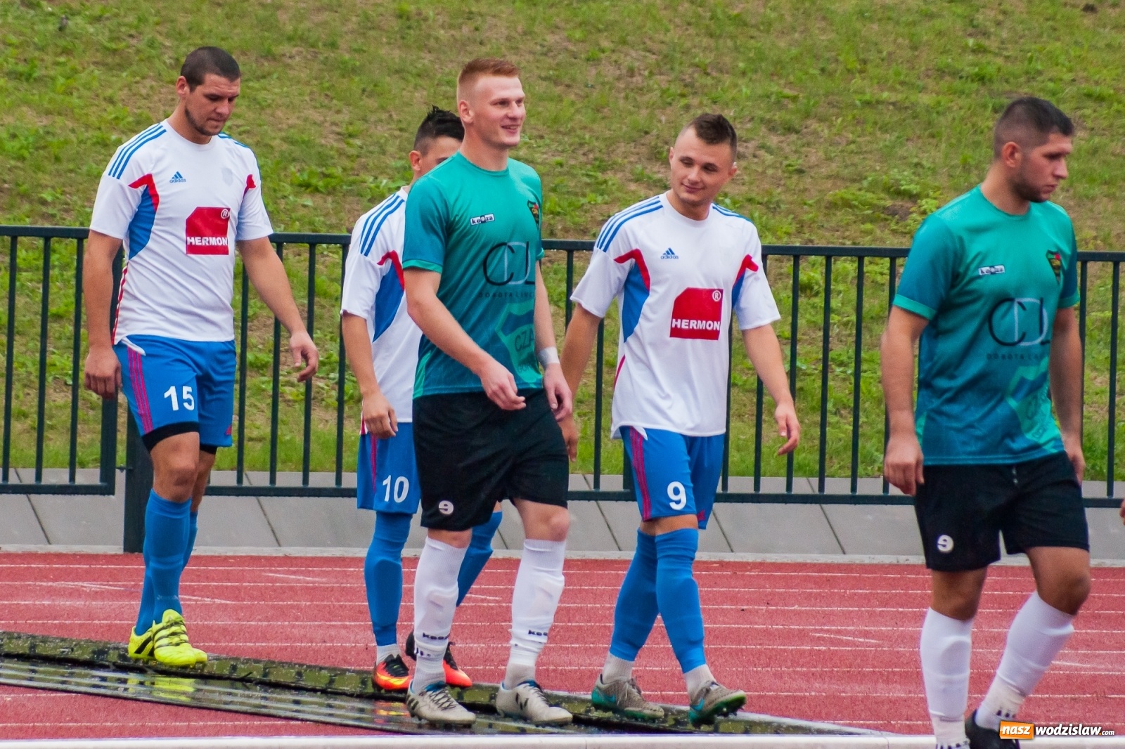 Zdjęcie w galerii na portalu naszwodzislaw.com: Klasa okręgowa. Gol w końcówce pozbawił punktu Czarnych z Gorzyc [FOTO i WIDEO] wiadomości z regionu