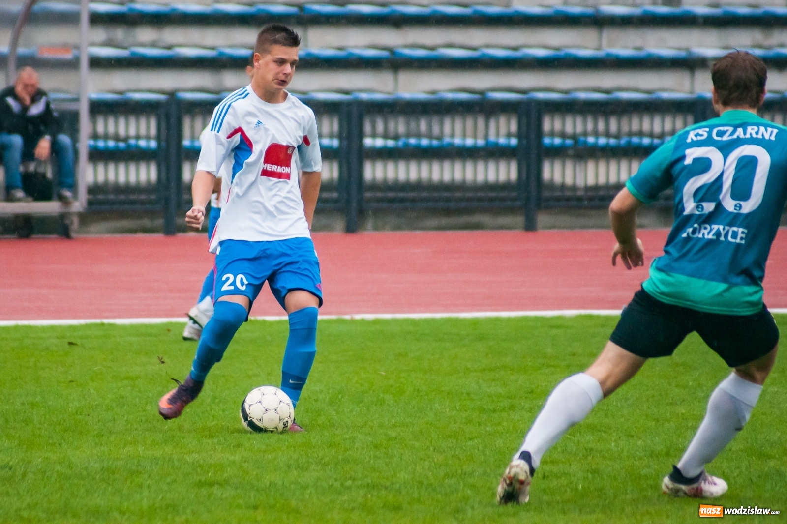Zdjęcie w galerii na portalu naszwodzislaw.com: Klasa okręgowa. Gol w końcówce pozbawił punktu Czarnych z Gorzyc [FOTO i WIDEO] wiadomości z regionu