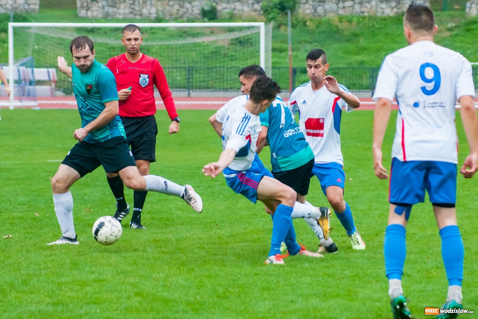 Zdjęcie w galerii na portalu naszwodzislaw.com: Klasa okręgowa. Gol w końcówce pozbawił punktu Czarnych z Gorzyc [FOTO i WIDEO] wiadomości z regionu