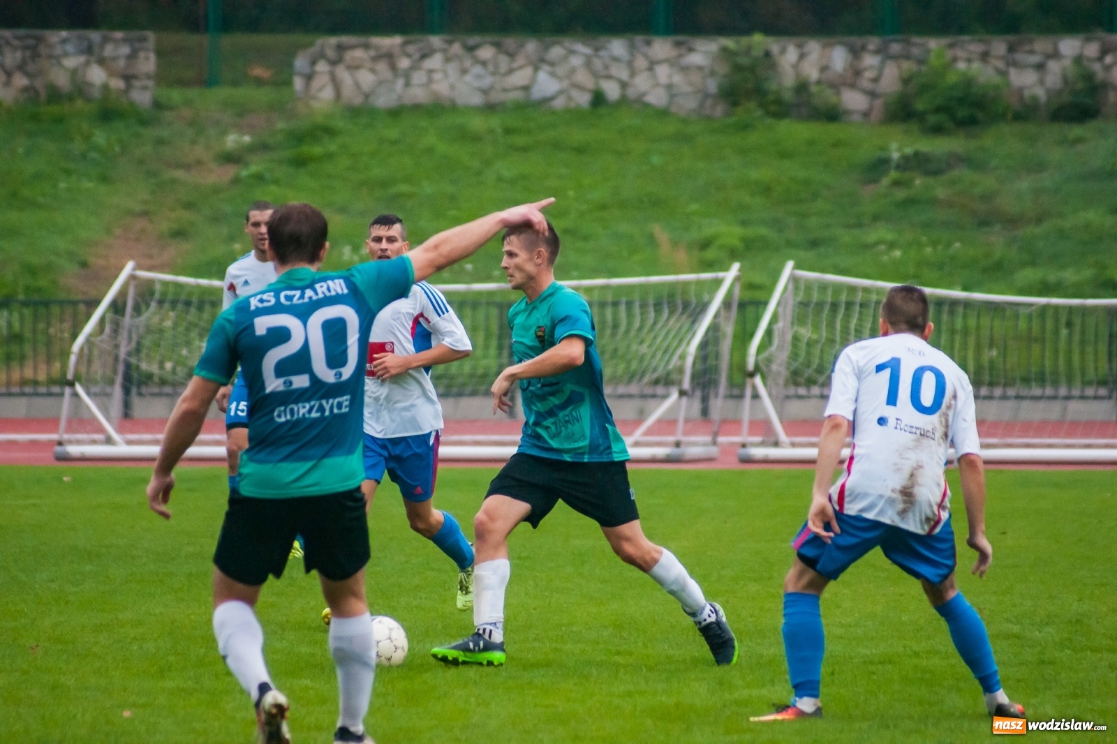 Zdjęcie w galerii na portalu naszwodzislaw.com: Klasa okręgowa. Gol w końcówce pozbawił punktu Czarnych z Gorzyc [FOTO i WIDEO] wiadomości z regionu