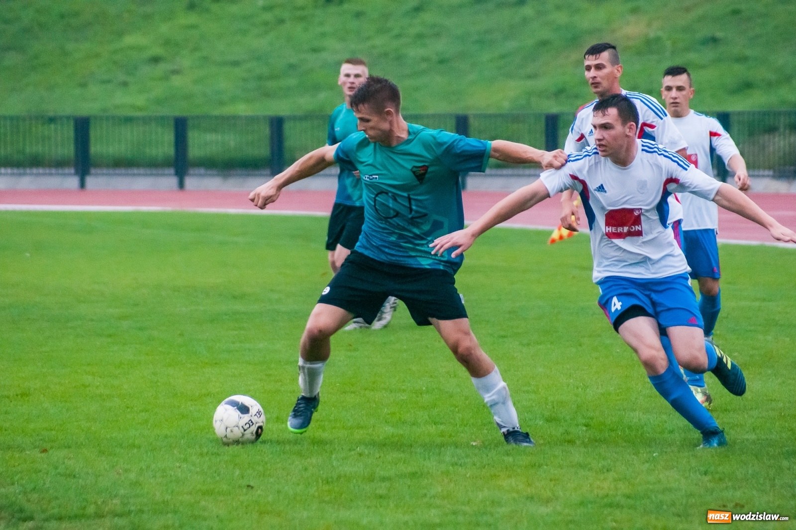 Zdjęcie w galerii na portalu naszwodzislaw.com: Klasa okręgowa. Gol w końcówce pozbawił punktu Czarnych z Gorzyc [FOTO i WIDEO] wiadomości z regionu