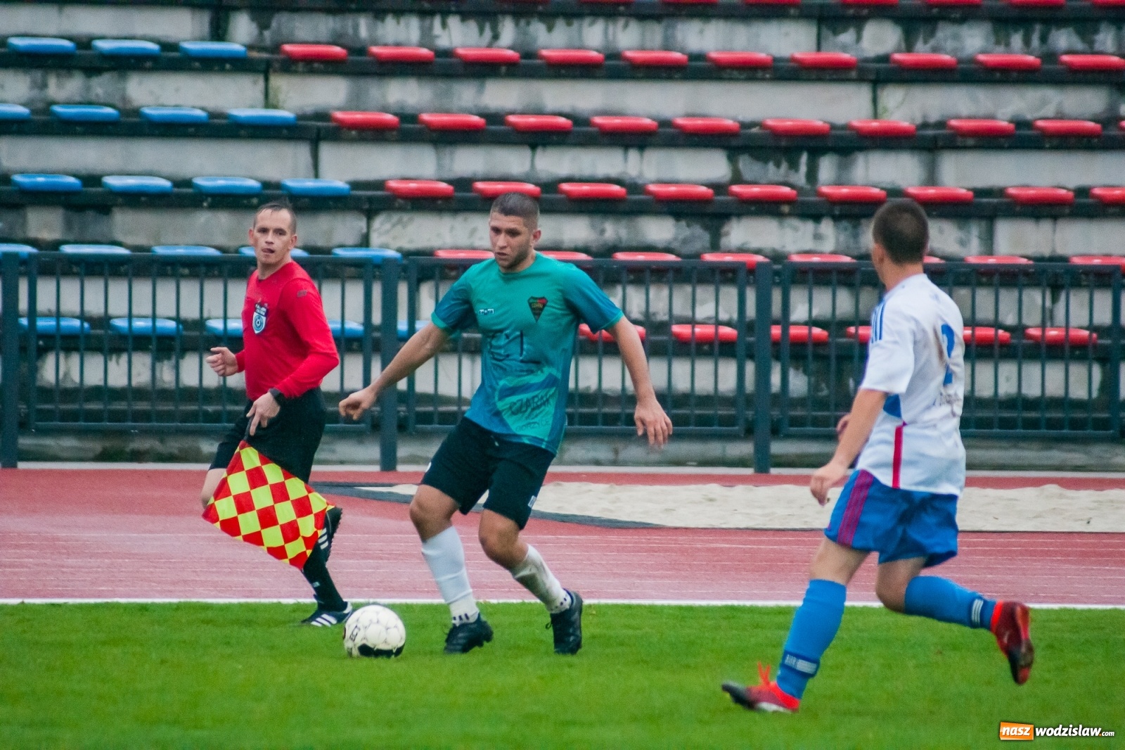 Zdjęcie w galerii na portalu naszwodzislaw.com: Klasa okręgowa. Gol w końcówce pozbawił punktu Czarnych z Gorzyc [FOTO i WIDEO] wiadomości z regionu