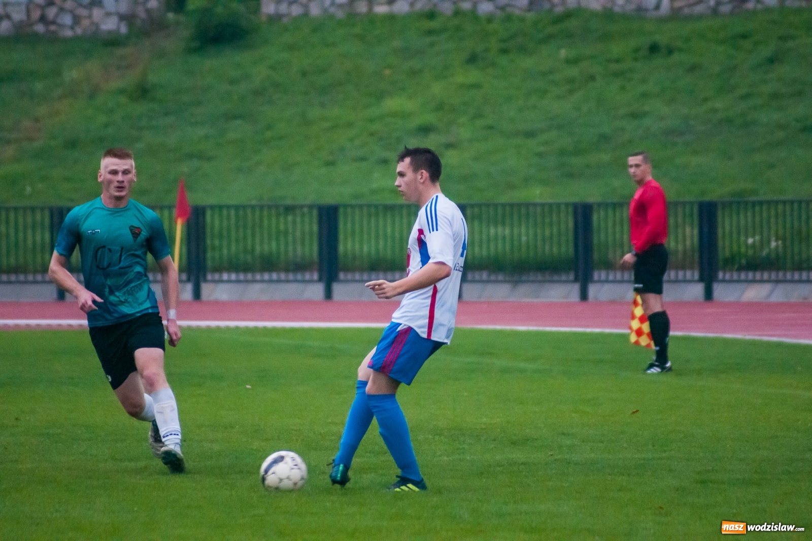 Zdjęcie w galerii na portalu naszwodzislaw.com: Klasa okręgowa. Gol w końcówce pozbawił punktu Czarnych z Gorzyc [FOTO i WIDEO] wiadomości z regionu