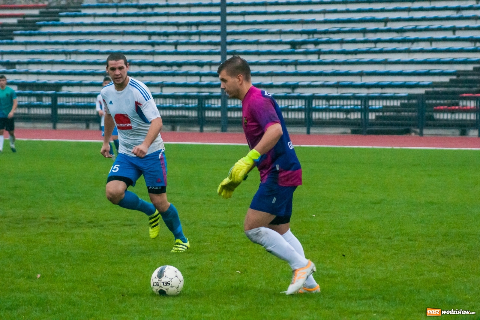 Zdjęcie w galerii na portalu naszwodzislaw.com: Klasa okręgowa. Gol w końcówce pozbawił punktu Czarnych z Gorzyc [FOTO i WIDEO] wiadomości z regionu