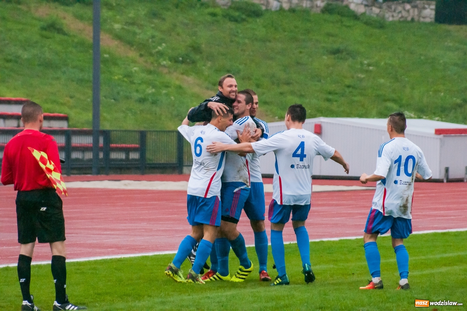 Zdjęcie w galerii na portalu naszwodzislaw.com: Klasa okręgowa. Gol w końcówce pozbawił punktu Czarnych z Gorzyc [FOTO i WIDEO] wiadomości z regionu