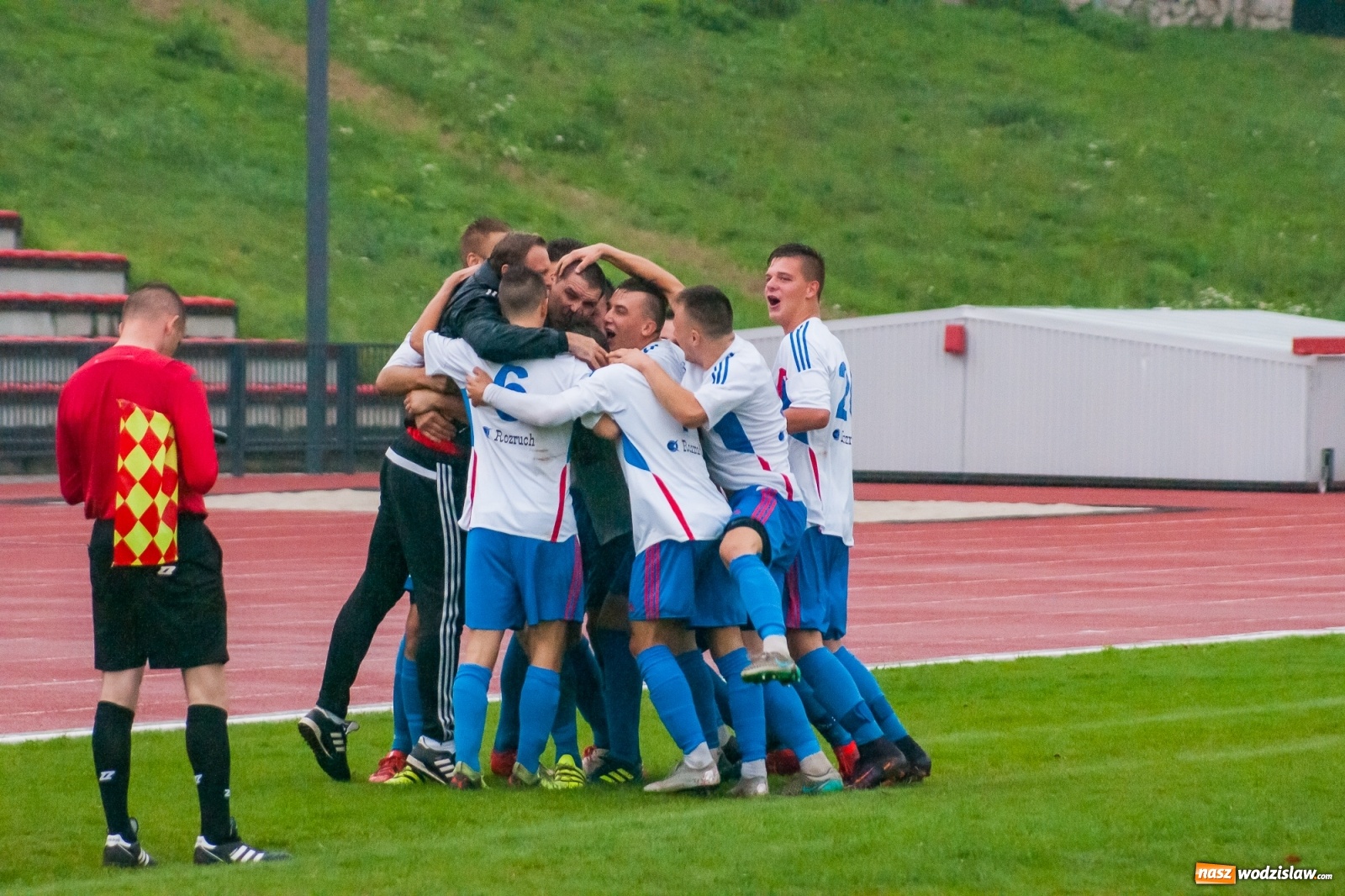 Zdjęcie w galerii na portalu naszwodzislaw.com: Klasa okręgowa. Gol w końcówce pozbawił punktu Czarnych z Gorzyc [FOTO i WIDEO] wiadomości z regionu