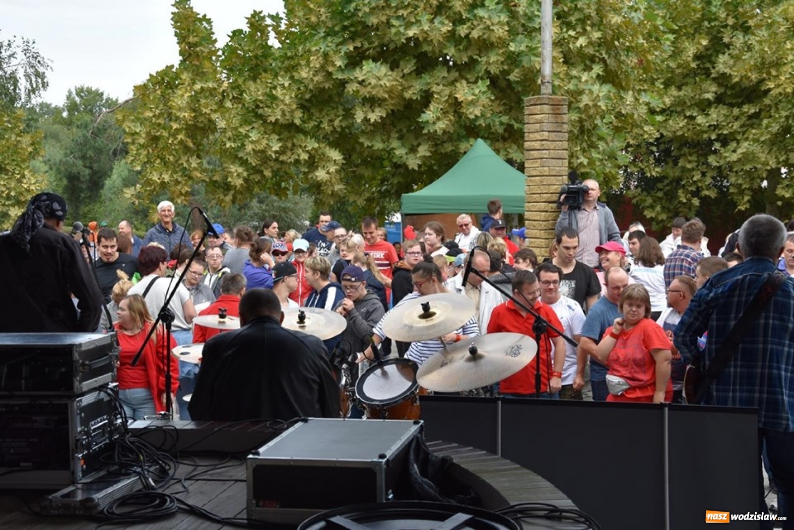 Zdjęcie w galerii na portalu naszwodzislaw.com: Rekordowy Blues roztańczył Olzę [FOTO] wiadomości z regionu
