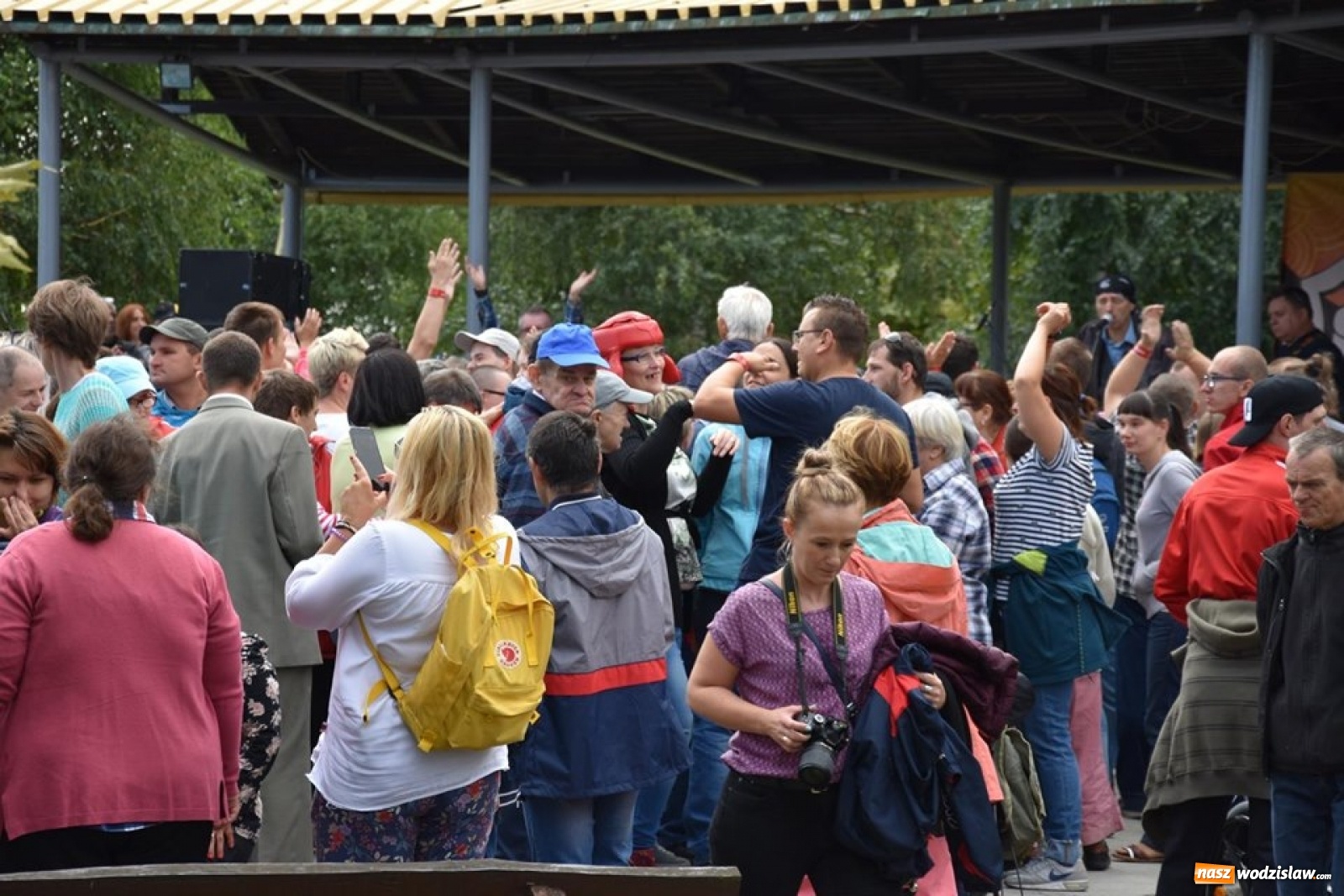 Zdjęcie w galerii na portalu naszwodzislaw.com: Rekordowy Blues roztańczył Olzę [FOTO] wiadomości z regionu