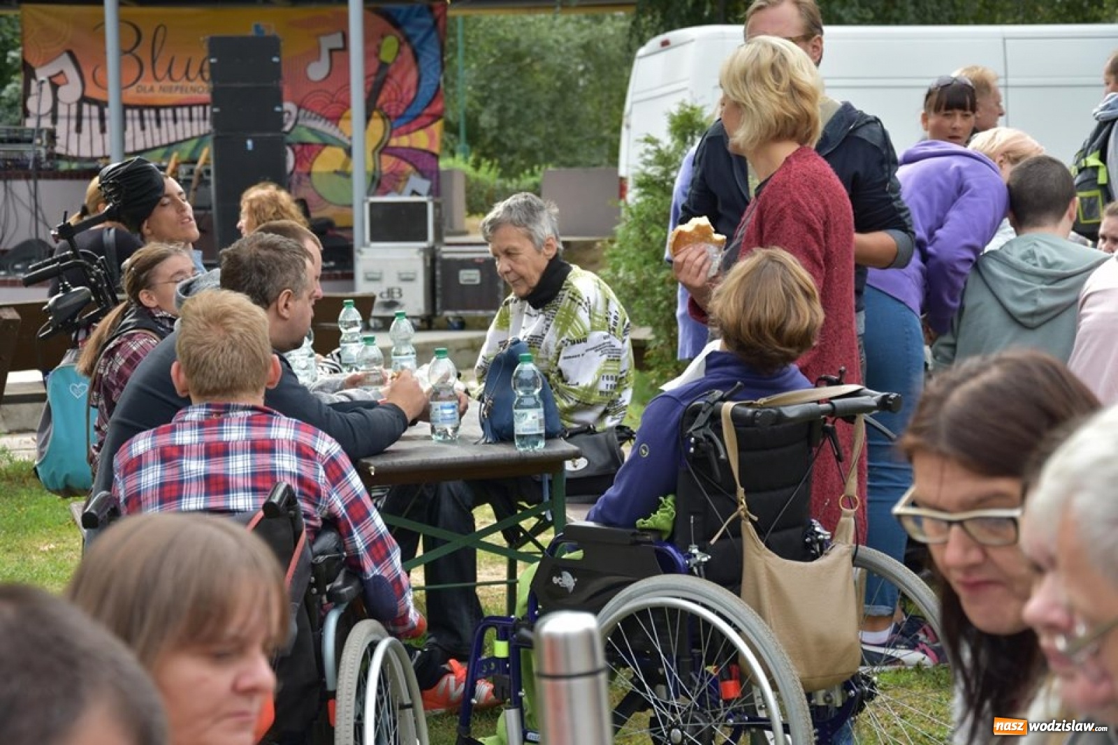 Zdjęcie w galerii na portalu naszwodzislaw.com: Rekordowy Blues roztańczył Olzę [FOTO] wiadomości z regionu