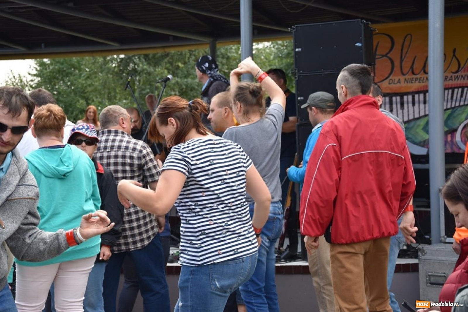 Zdjęcie w galerii na portalu naszwodzislaw.com: Rekordowy Blues roztańczył Olzę [FOTO] wiadomości z regionu