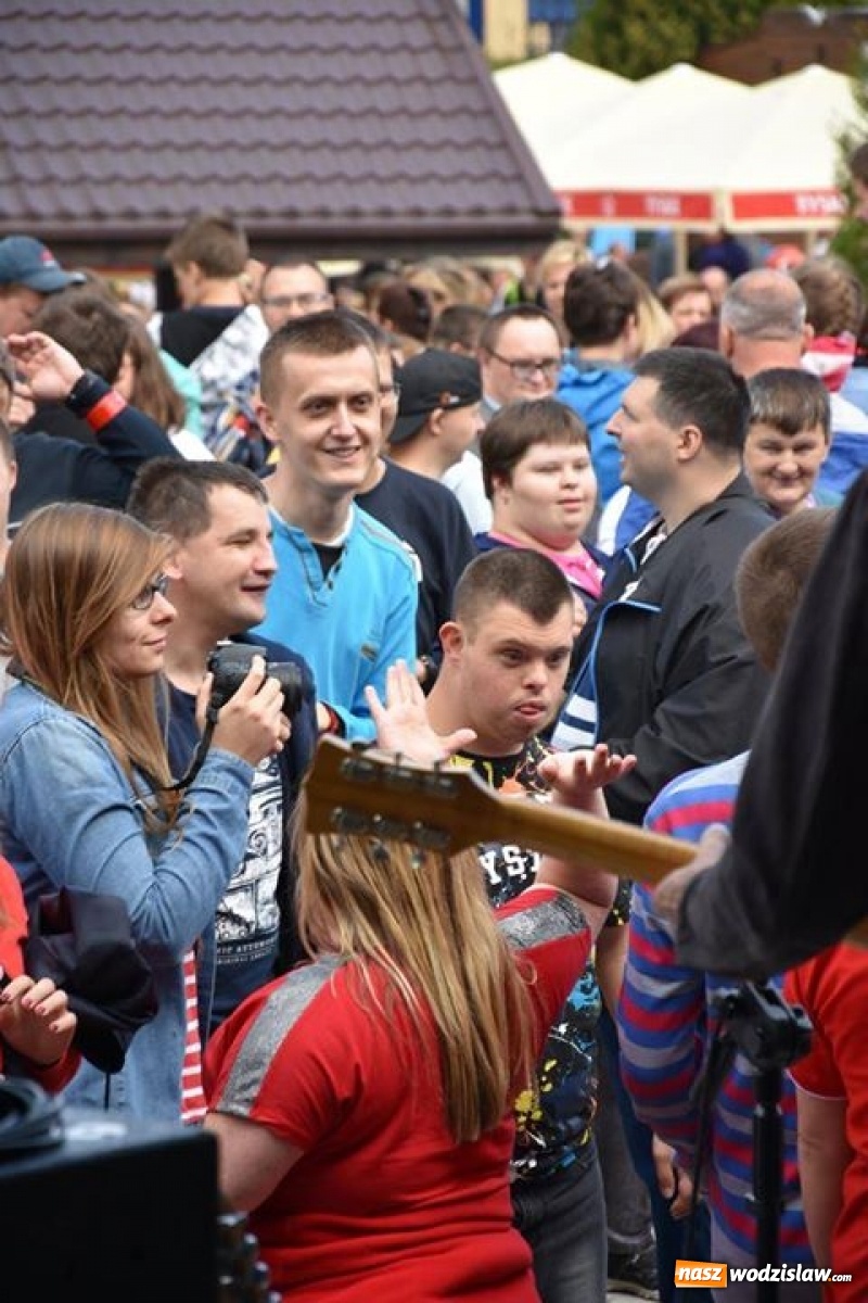 Zdjęcie w galerii na portalu naszwodzislaw.com: Rekordowy Blues roztańczył Olzę [FOTO] wiadomości z regionu