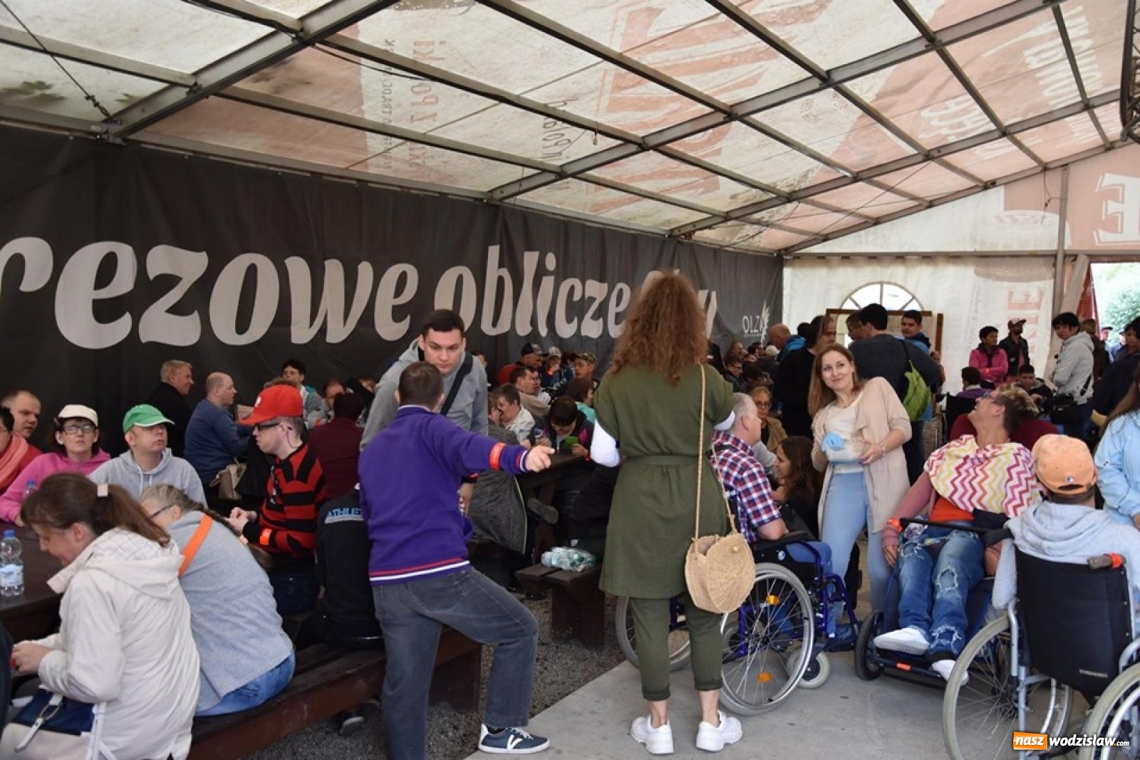 Zdjęcie w galerii na portalu naszwodzislaw.com: Rekordowy Blues roztańczył Olzę [FOTO] wiadomości z regionu