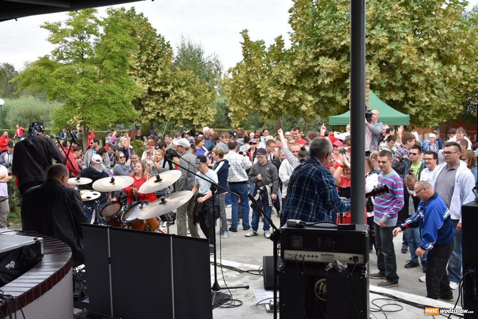 Zdjęcie w galerii na portalu naszwodzislaw.com: Rekordowy Blues roztańczył Olzę [FOTO] wiadomości z regionu