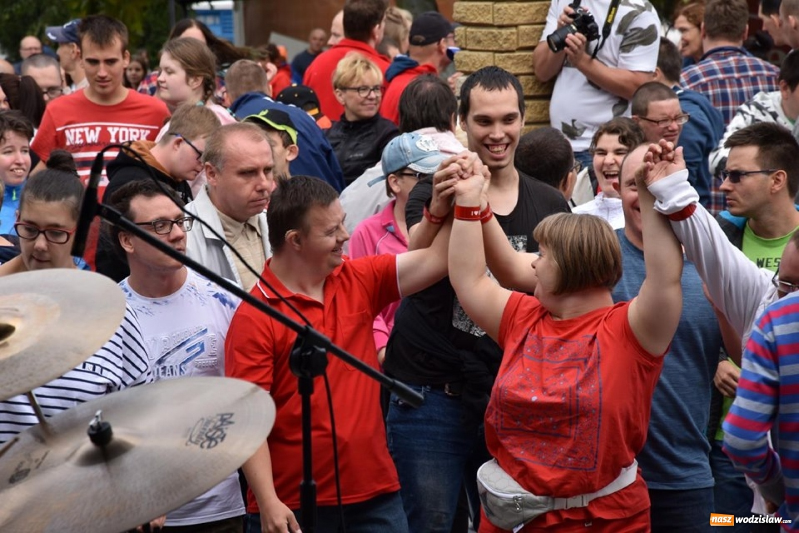Zdjęcie w galerii na portalu naszwodzislaw.com: Rekordowy Blues roztańczył Olzę [FOTO] wiadomości z regionu