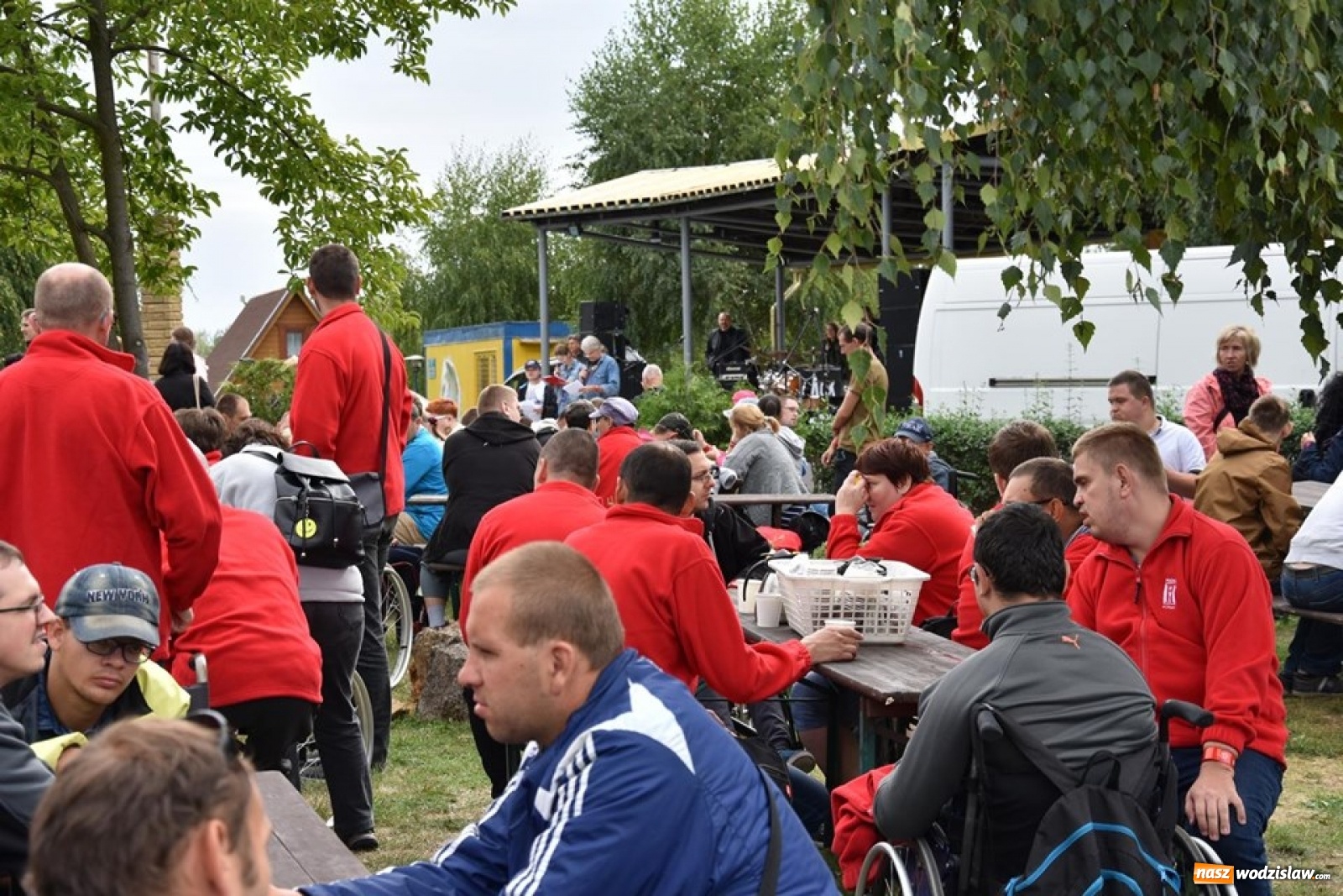 Zdjęcie w galerii na portalu naszwodzislaw.com: Rekordowy Blues roztańczył Olzę [FOTO] wiadomości z regionu