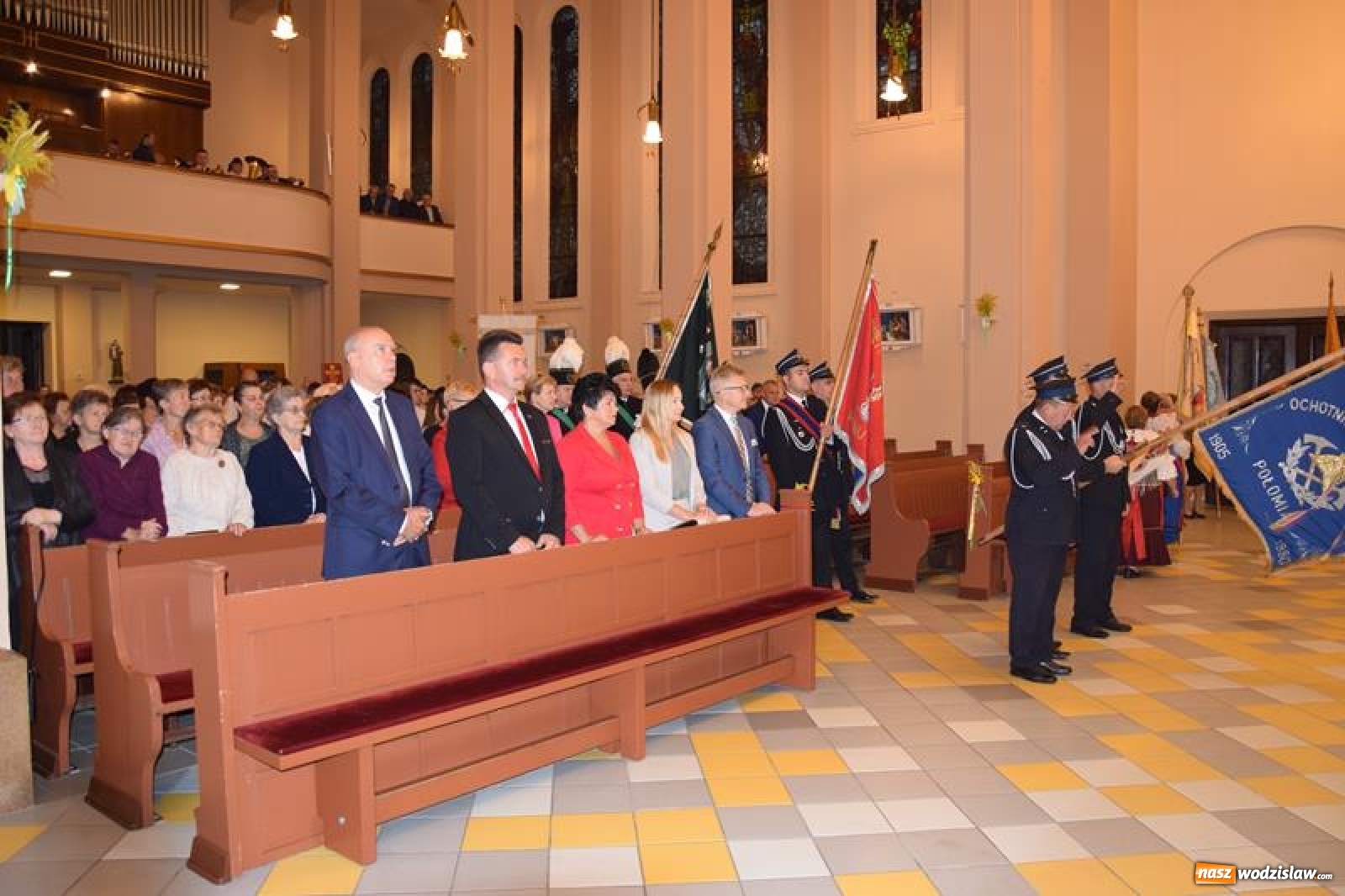 Zdjęcie w galerii na portalu naszwodzislaw.com: Msza dożynkowa i śniadanie w Połomi wiadomości z regionu