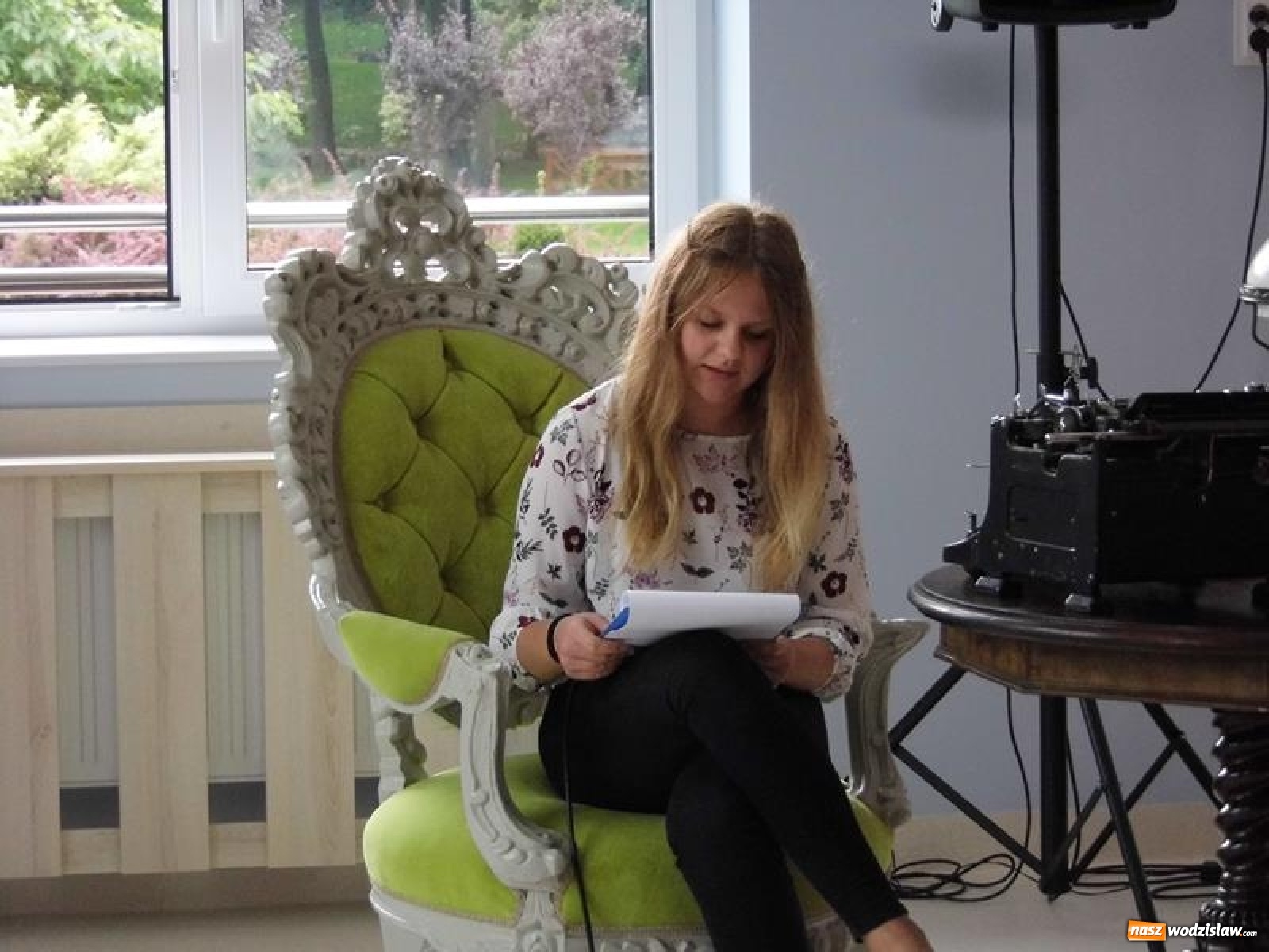 Zdjęcie w galerii na portalu naszwodzislaw.com: Spotkanie z nowelami w mszańskiej książnicy wiadomości z regionu