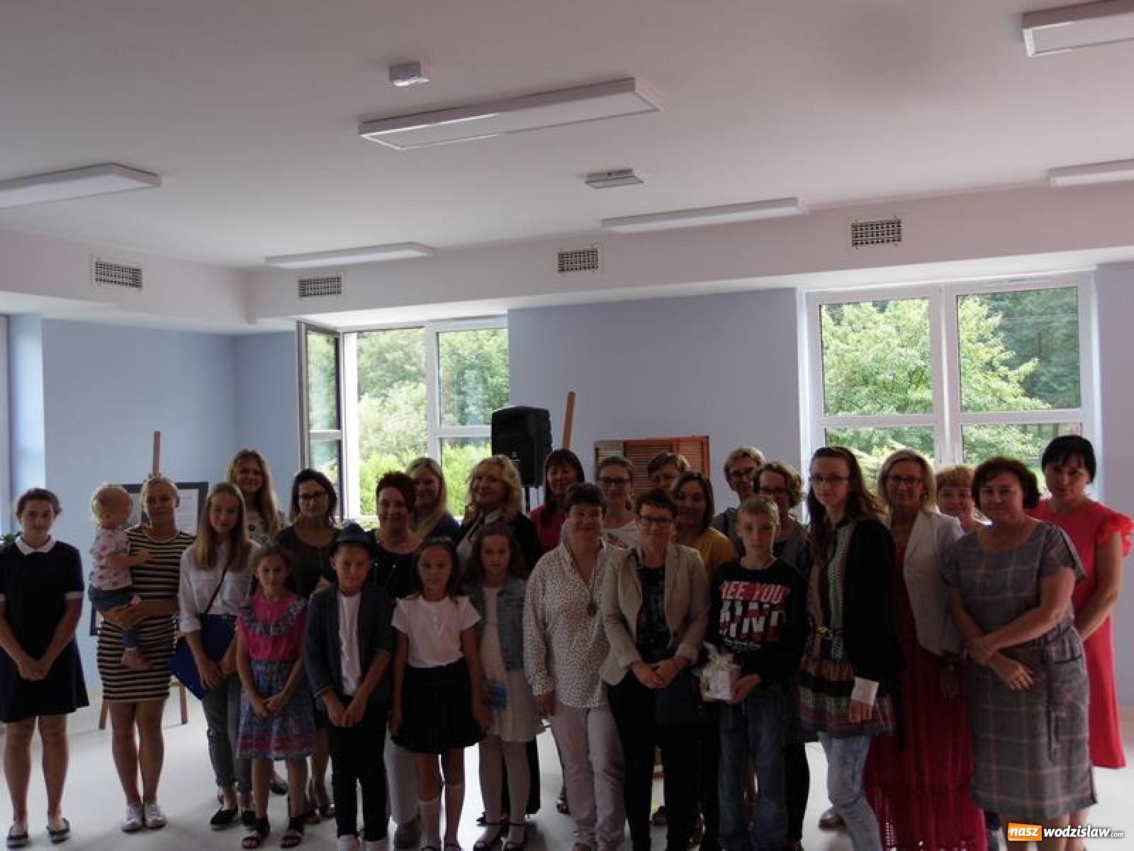 Zdjęcie w galerii na portalu naszwodzislaw.com: Spotkanie z nowelami w mszańskiej książnicy wiadomości z regionu