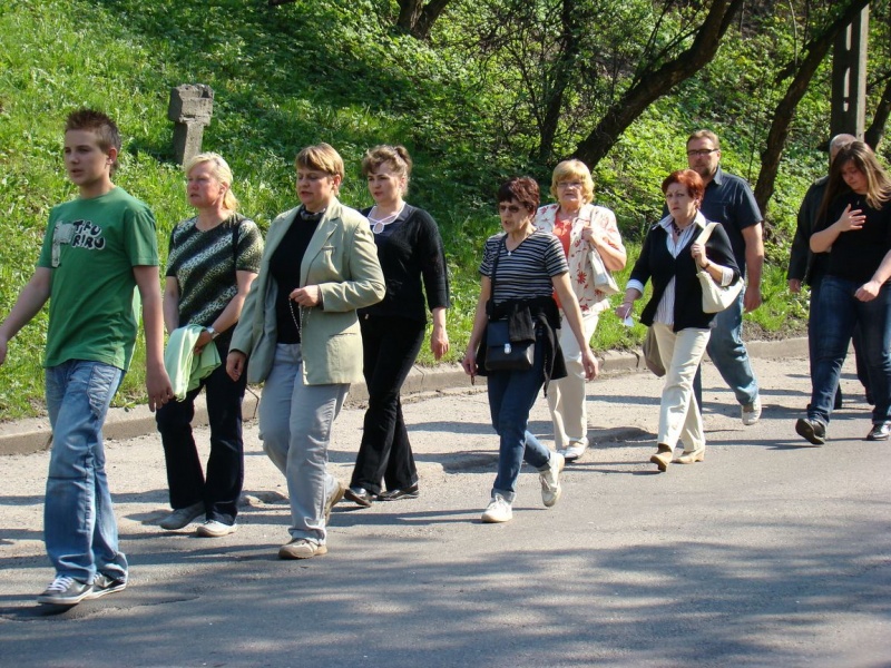 Zdjęcie w galerii na portalu naszwodzislaw.com: Droga krzyżowa w Pszowie wiadomości z regionu