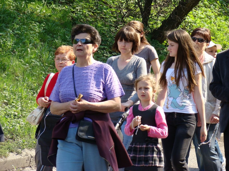 Zdjęcie w galerii na portalu naszwodzislaw.com: Droga krzyżowa w Pszowie wiadomości z regionu