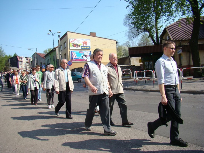 Zdjęcie w galerii na portalu naszwodzislaw.com: Droga krzyżowa w Pszowie wiadomości z regionu