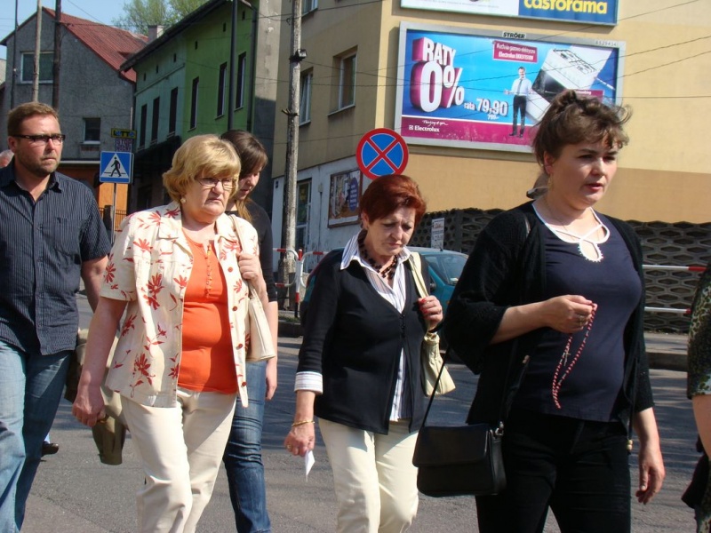 Zdjęcie w galerii na portalu naszwodzislaw.com: Droga krzyżowa w Pszowie wiadomości z regionu