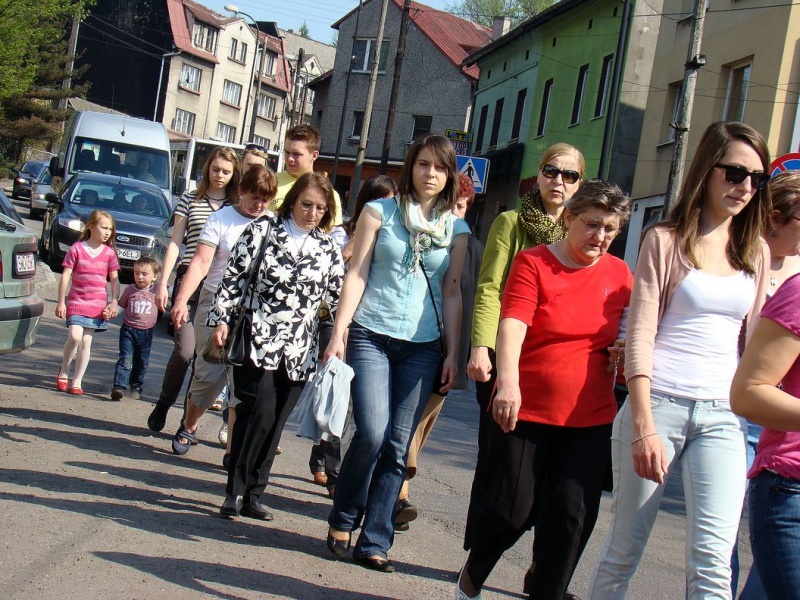 Zdjęcie w galerii na portalu naszwodzislaw.com: Droga krzyżowa w Pszowie wiadomości z regionu