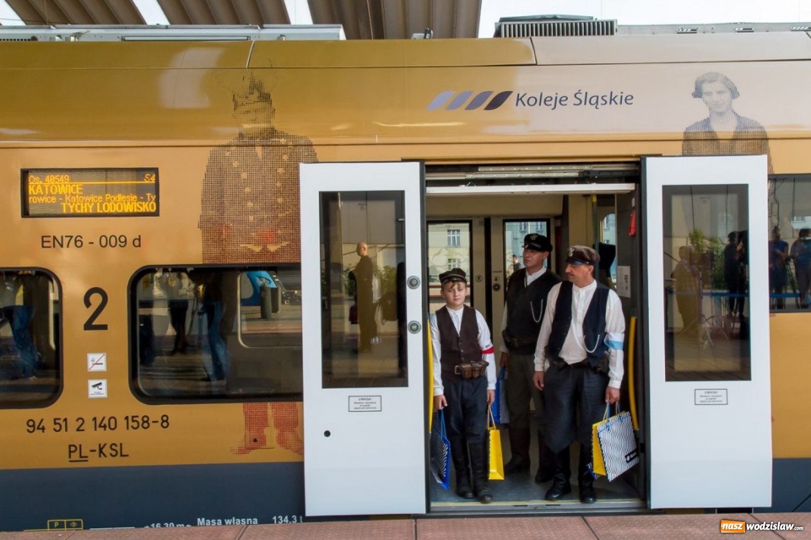 Zdjęcie w galerii na portalu naszwodzislaw.com: Powstaniec Śląski wyruszył w trasę [FOTO] wiadomości z regionu