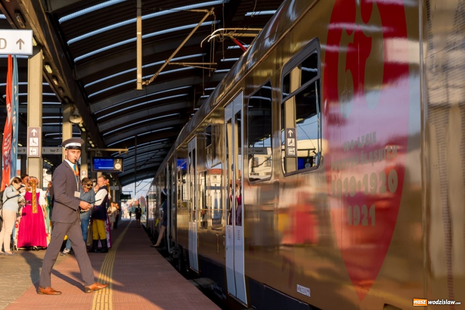 Zdjęcie w galerii na portalu naszwodzislaw.com: Powstaniec Śląski wyruszył w trasę [FOTO] wiadomości z regionu