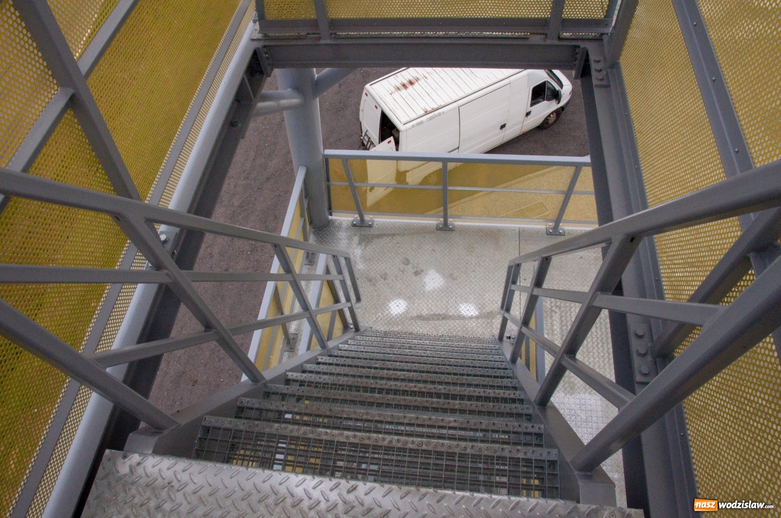 Zdjęcie w galerii na portalu naszwodzislaw.com: Wieża widokowa w Pogrzebieniu już otwarta. Tak z niej widać Lubomię [FOTO]  wiadomości z regionu