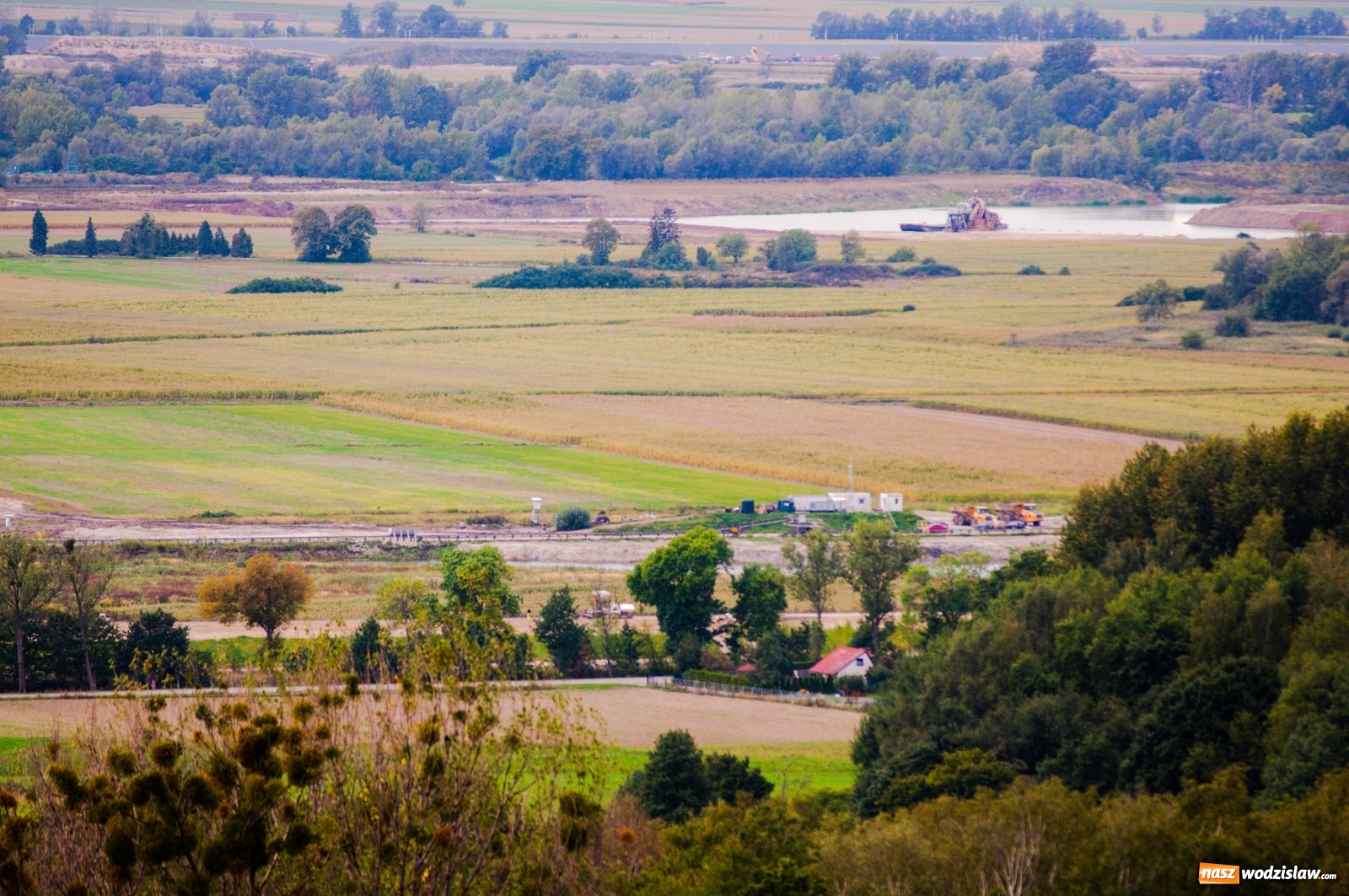 Zdjęcie w galerii na portalu naszwodzislaw.com: Wieża widokowa w Pogrzebieniu już otwarta. Tak z niej widać Lubomię [FOTO]  wiadomości z regionu
