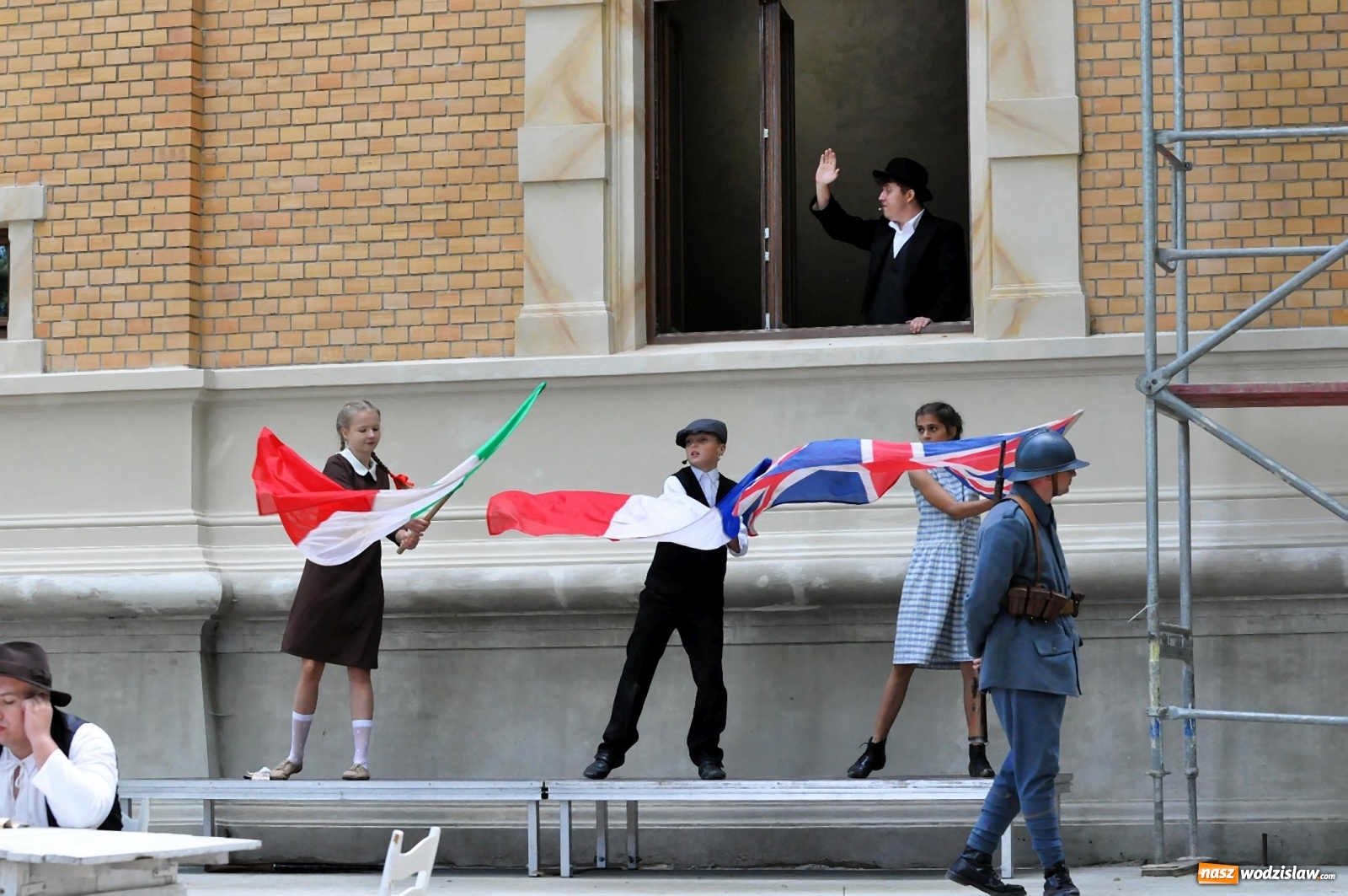 Zdjęcie w galerii na portalu naszwodzislaw.com: SAFO na pikniku historycznym w Rzuchowie [FOTO i WIDEO] wiadomości z regionu