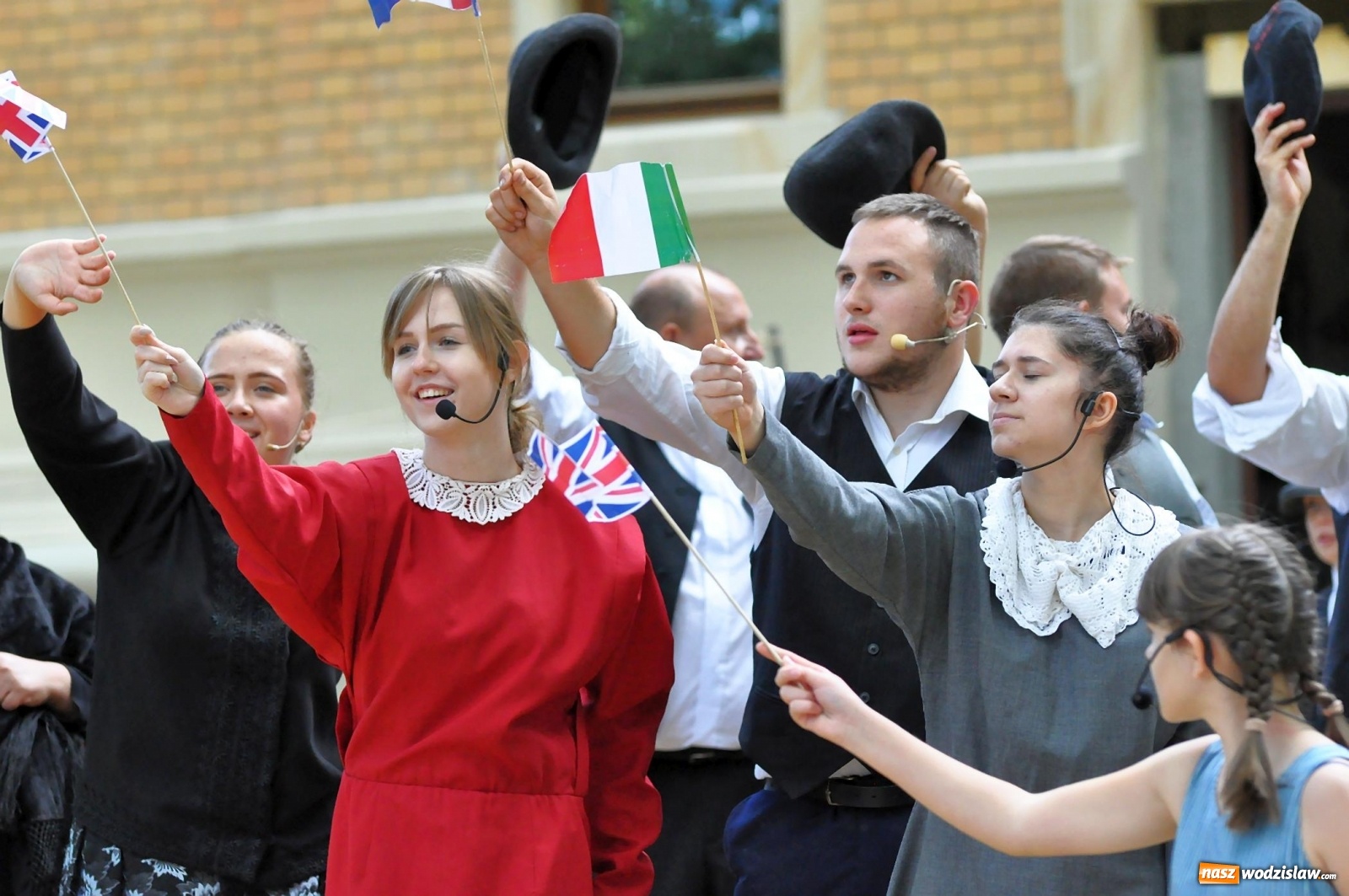 Zdjęcie w galerii na portalu naszwodzislaw.com: SAFO na pikniku historycznym w Rzuchowie [FOTO i WIDEO] wiadomości z regionu