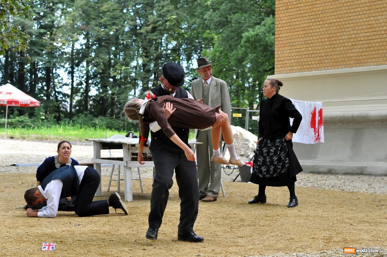 Zdjęcie w galerii na portalu naszwodzislaw.com: SAFO na pikniku historycznym w Rzuchowie [FOTO i WIDEO] wiadomości z regionu