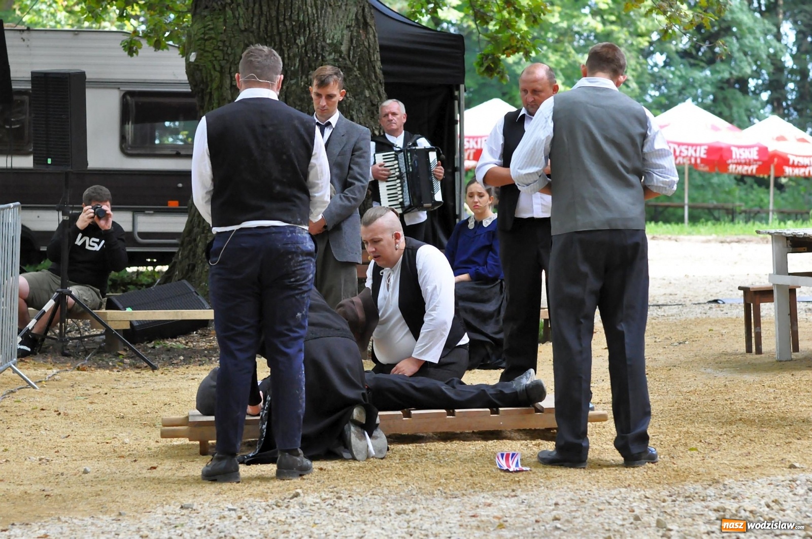 Zdjęcie w galerii na portalu naszwodzislaw.com: SAFO na pikniku historycznym w Rzuchowie [FOTO i WIDEO] wiadomości z regionu