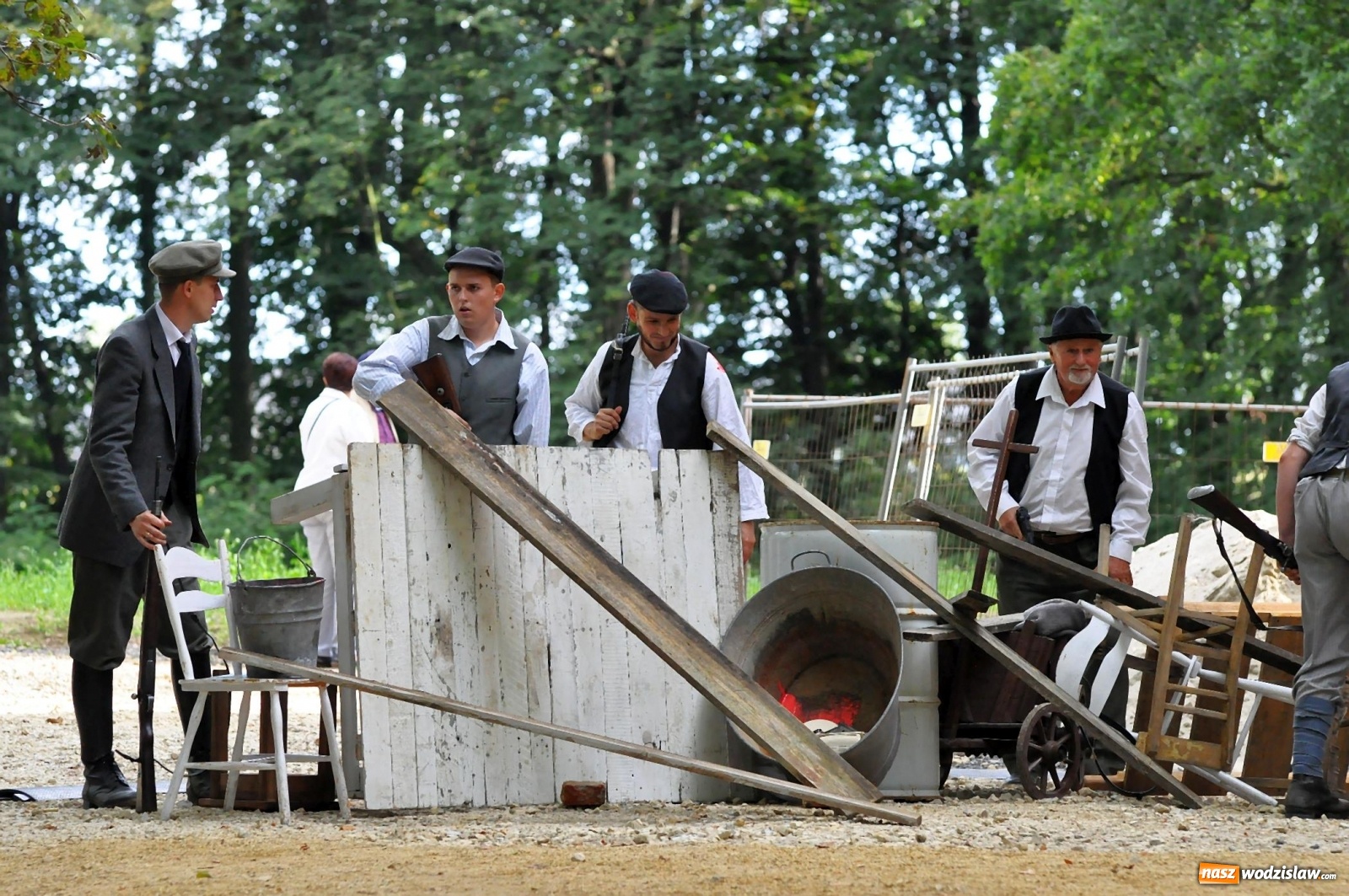 Zdjęcie w galerii na portalu naszwodzislaw.com: SAFO na pikniku historycznym w Rzuchowie [FOTO i WIDEO] wiadomości z regionu