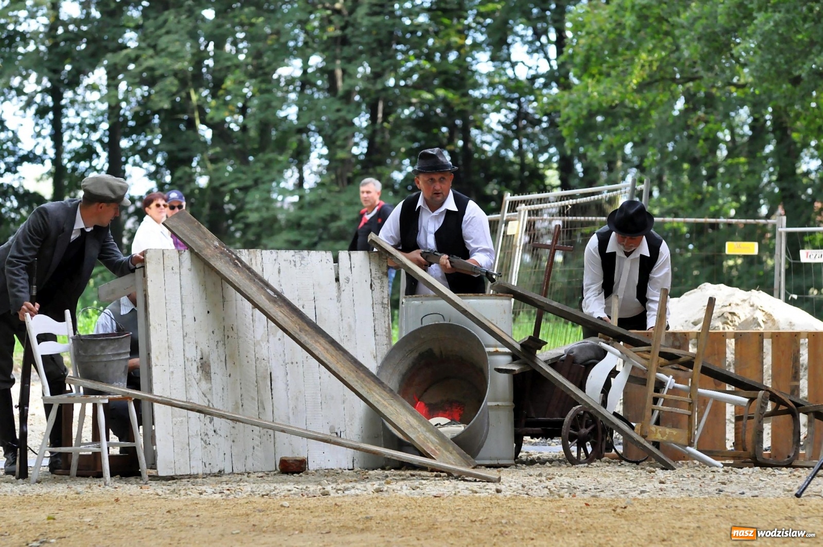 Zdjęcie w galerii na portalu naszwodzislaw.com: SAFO na pikniku historycznym w Rzuchowie [FOTO i WIDEO] wiadomości z regionu