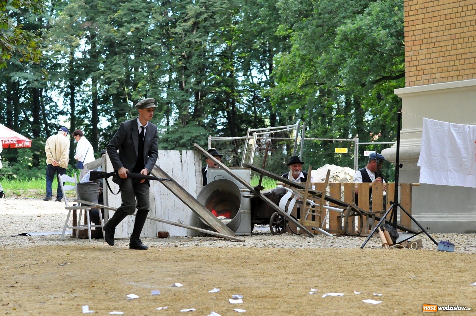 Zdjęcie w galerii na portalu naszwodzislaw.com: SAFO na pikniku historycznym w Rzuchowie [FOTO i WIDEO] wiadomości z regionu
