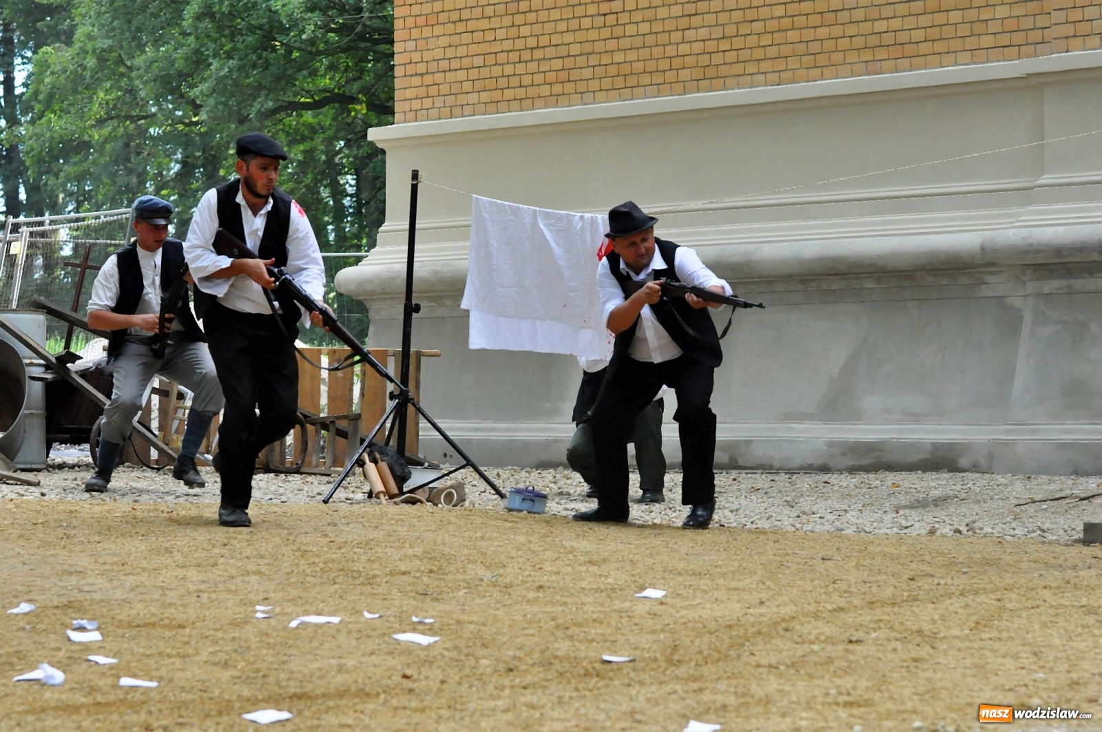 Zdjęcie w galerii na portalu naszwodzislaw.com: SAFO na pikniku historycznym w Rzuchowie [FOTO i WIDEO] wiadomości z regionu