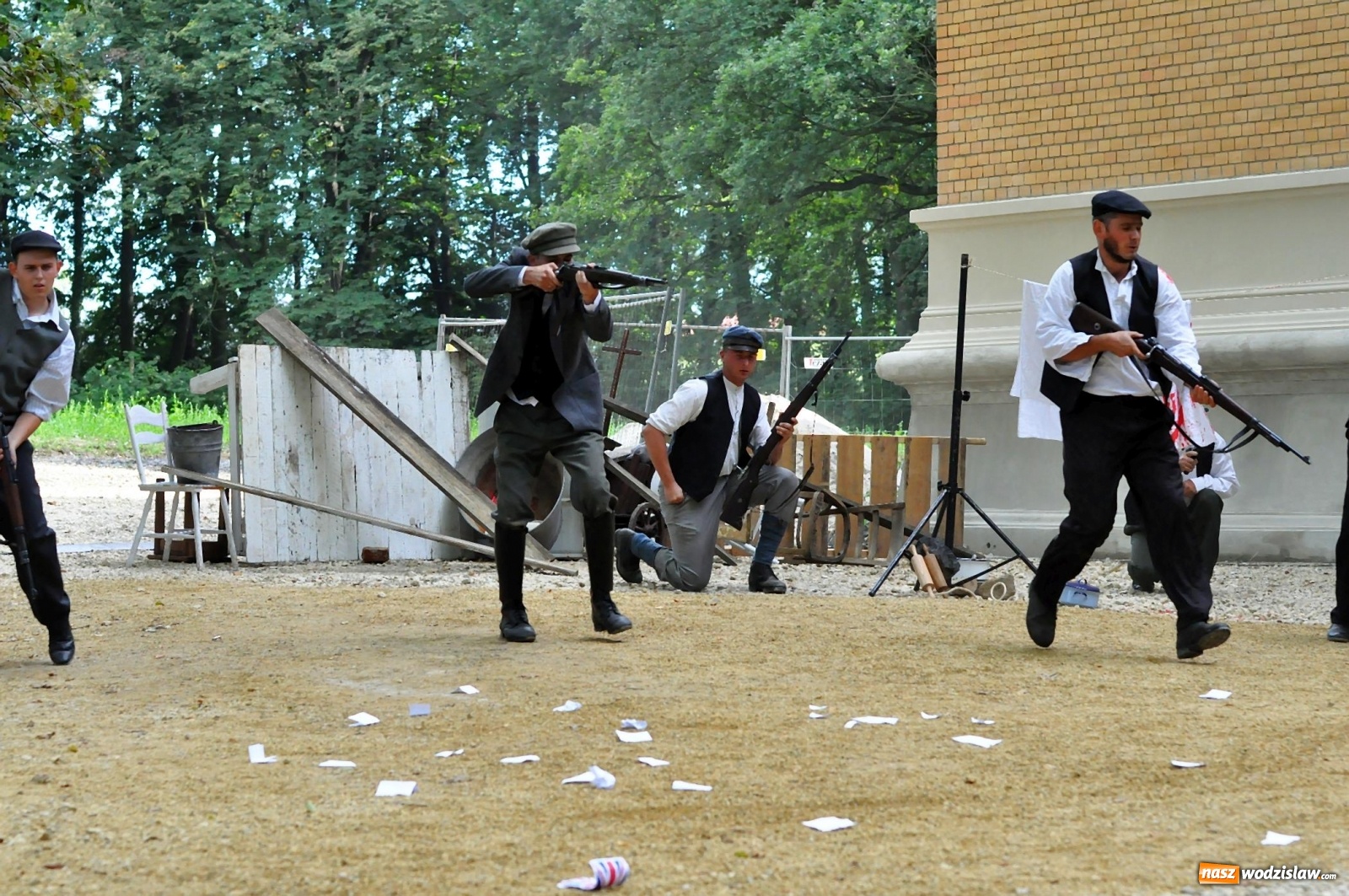 Zdjęcie w galerii na portalu naszwodzislaw.com: SAFO na pikniku historycznym w Rzuchowie [FOTO i WIDEO] wiadomości z regionu