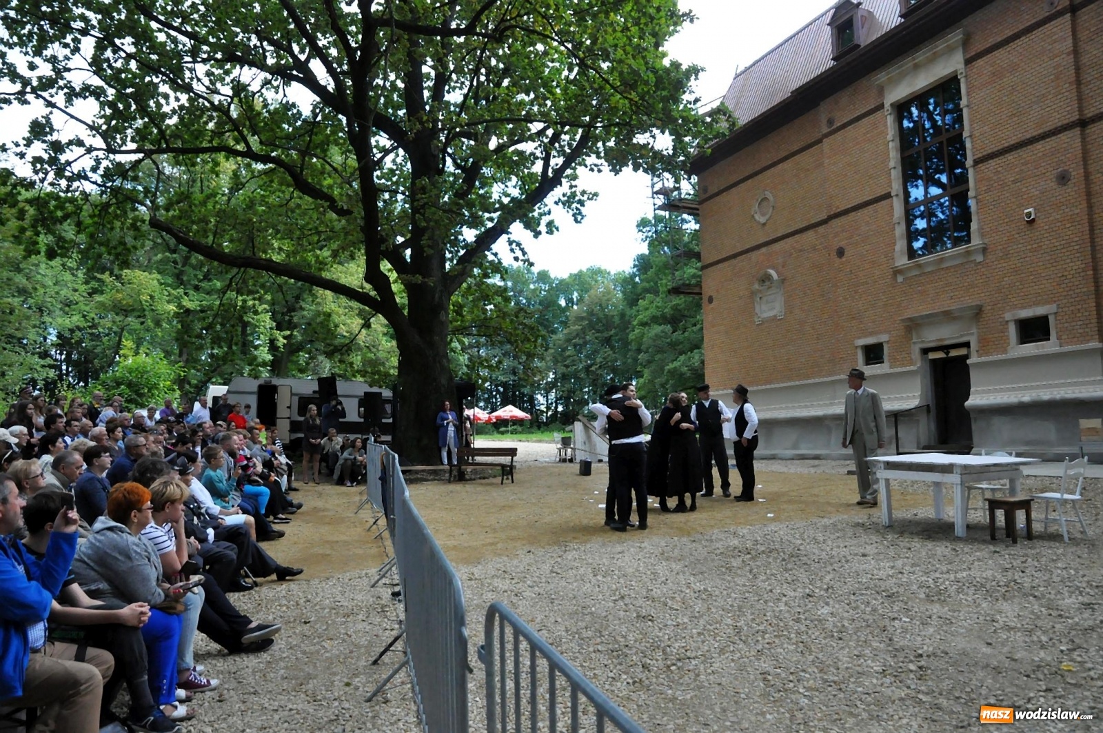 Zdjęcie w galerii na portalu naszwodzislaw.com: SAFO na pikniku historycznym w Rzuchowie [FOTO i WIDEO] wiadomości z regionu