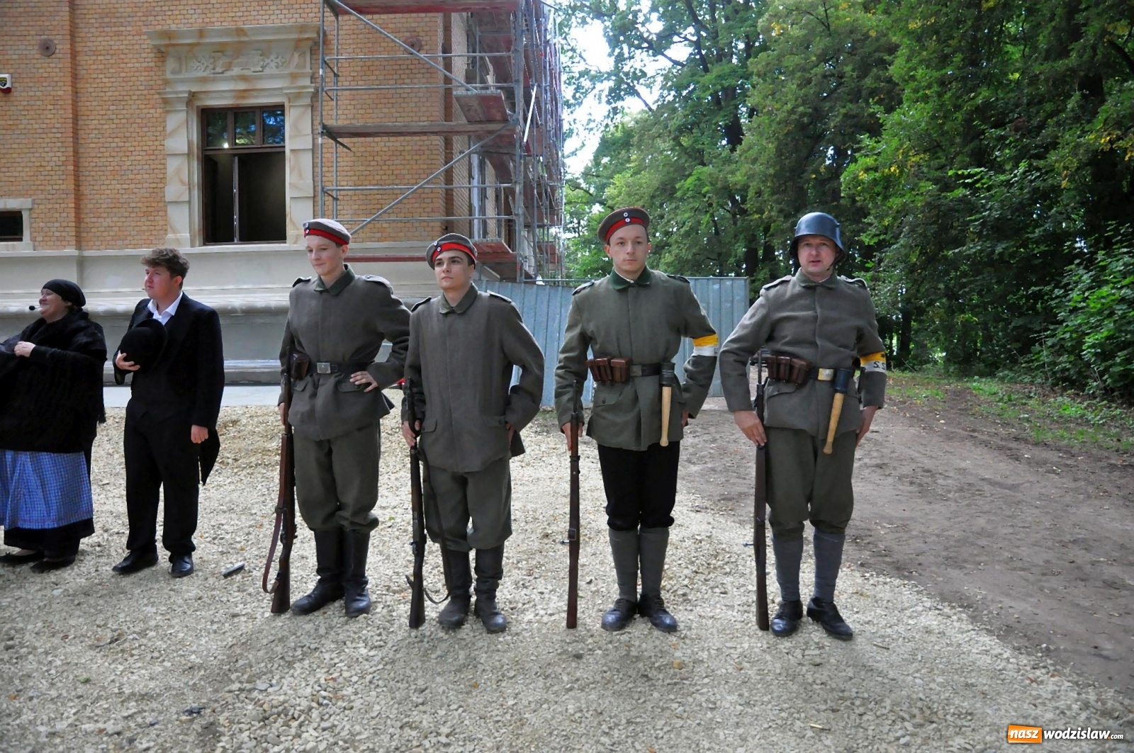 Zdjęcie w galerii na portalu naszwodzislaw.com: SAFO na pikniku historycznym w Rzuchowie [FOTO i WIDEO] wiadomości z regionu